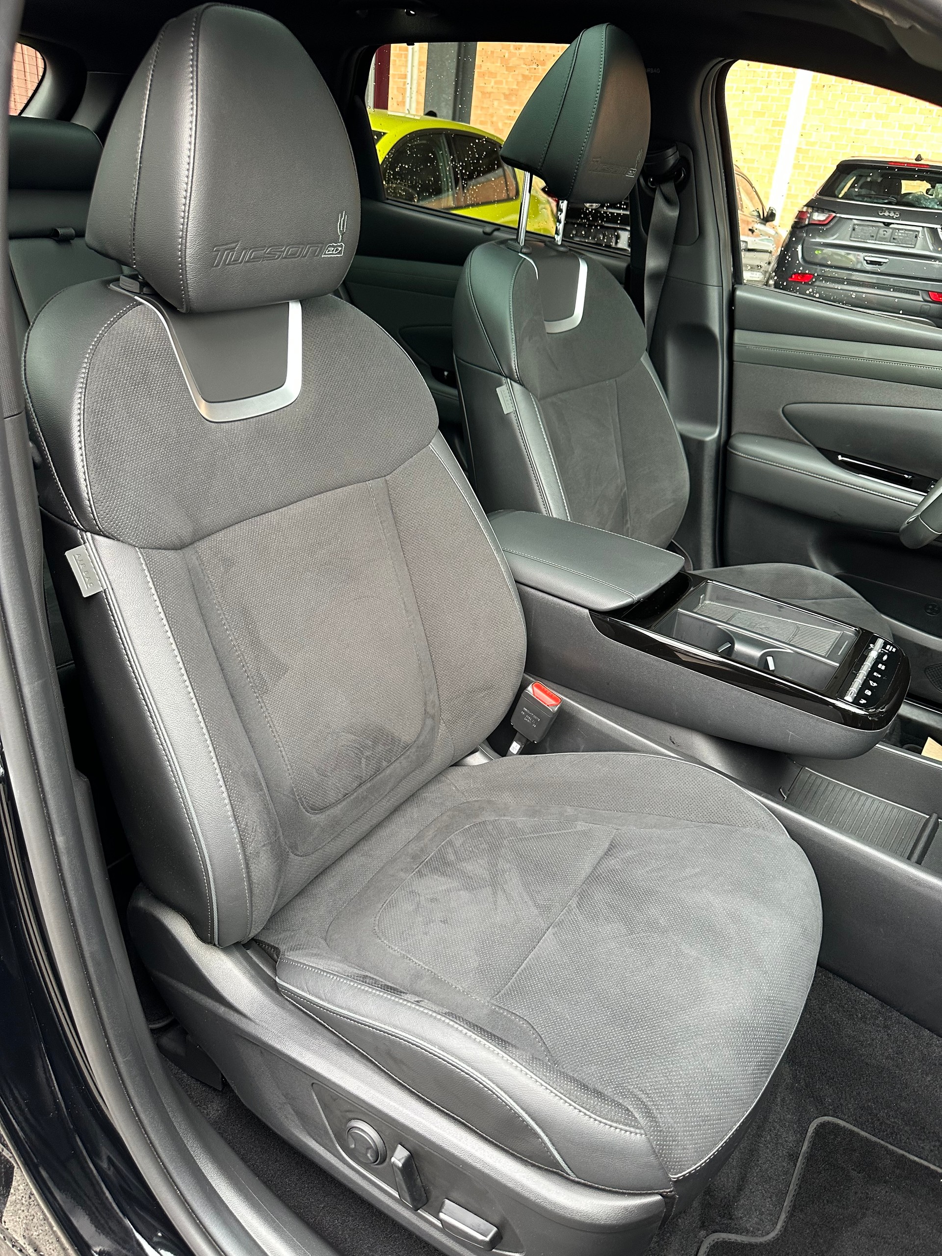 HYUNDAI Tucson 1.6 TGDI PHEV 20th Anniversary 4WD-image-5