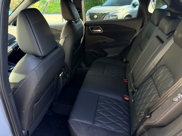 NISSAN Qashqai 1.5 VC-T Tekna+-image-8