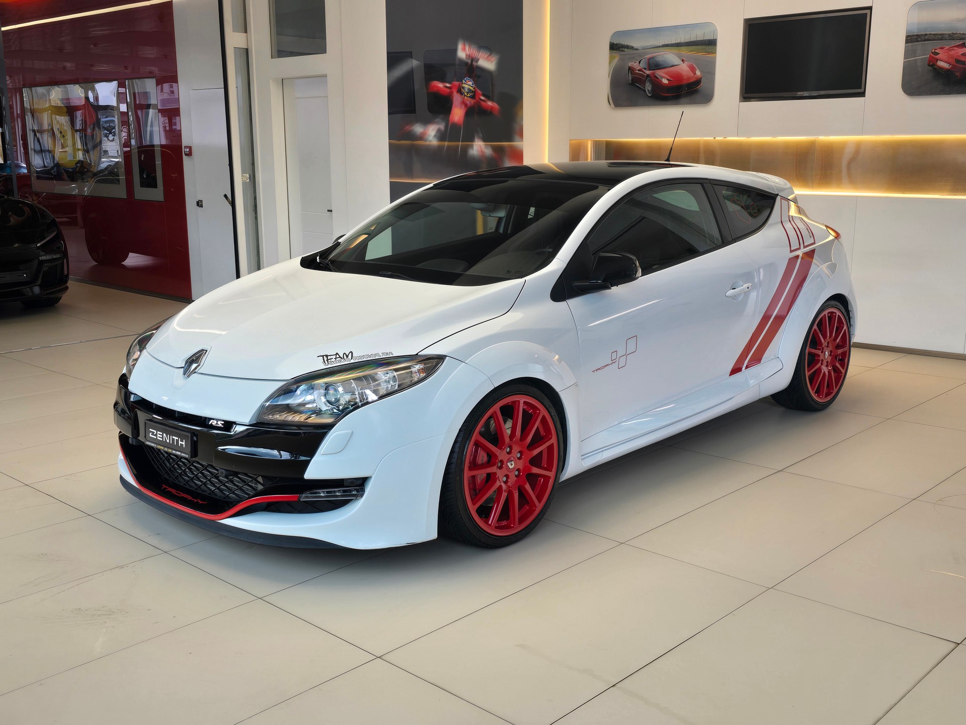 RENAULT Mégane Coupé 2.0 16V Turbo Trophy RS-image-0