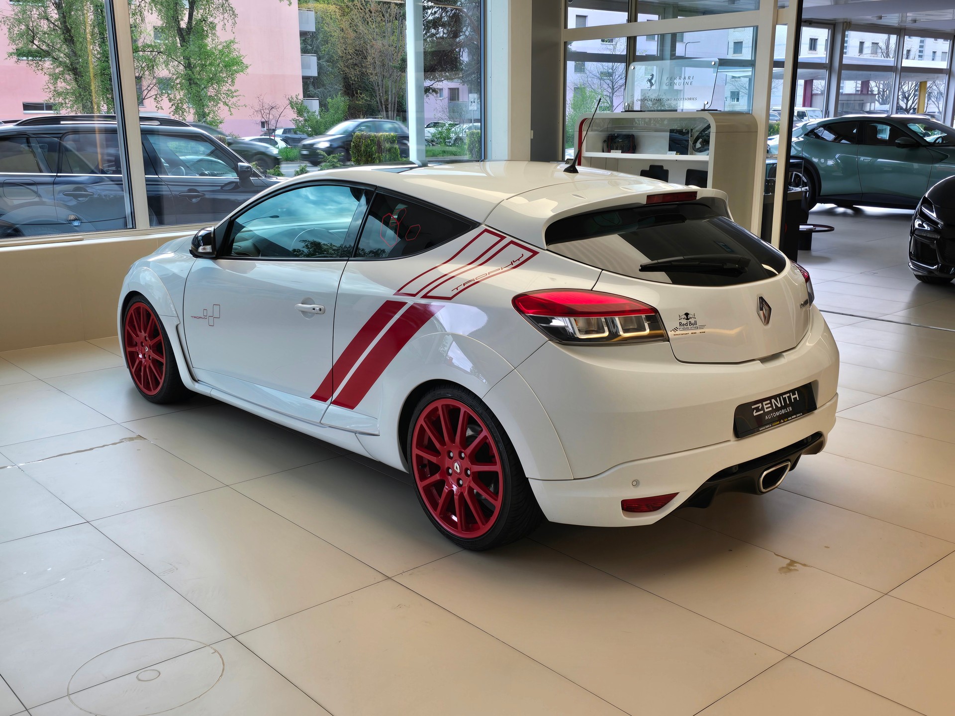 RENAULT Mégane Coupé 2.0 16V Turbo Trophy RS-image-6