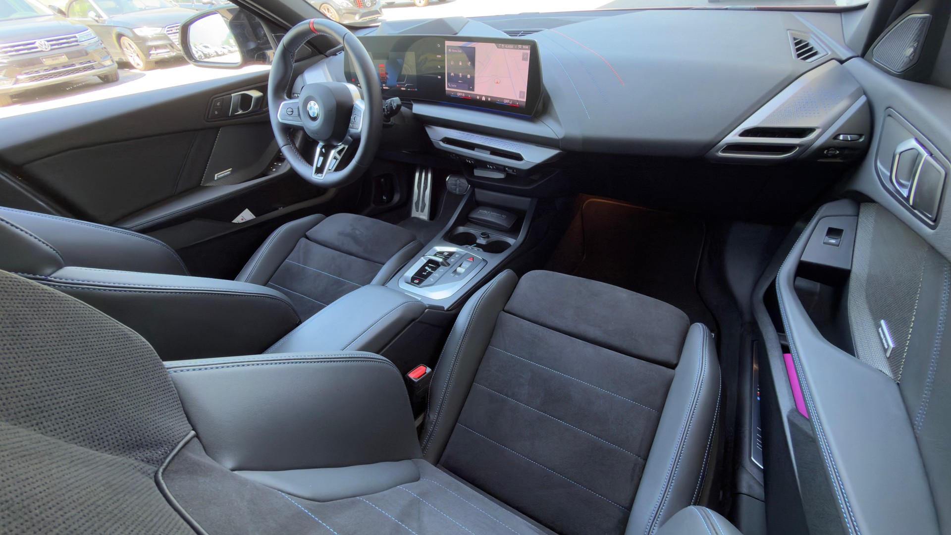 BMW 1er Reihe F70 M135i xDrive-image-7