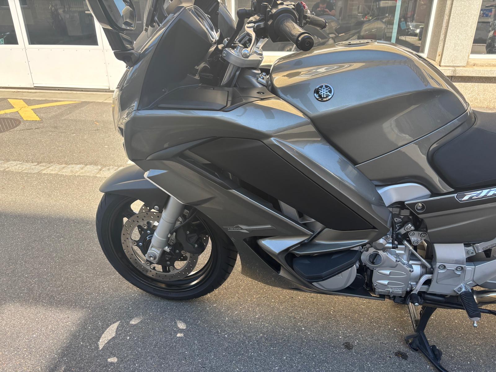 YAMAHA FJR 1300 ABS-image-6
