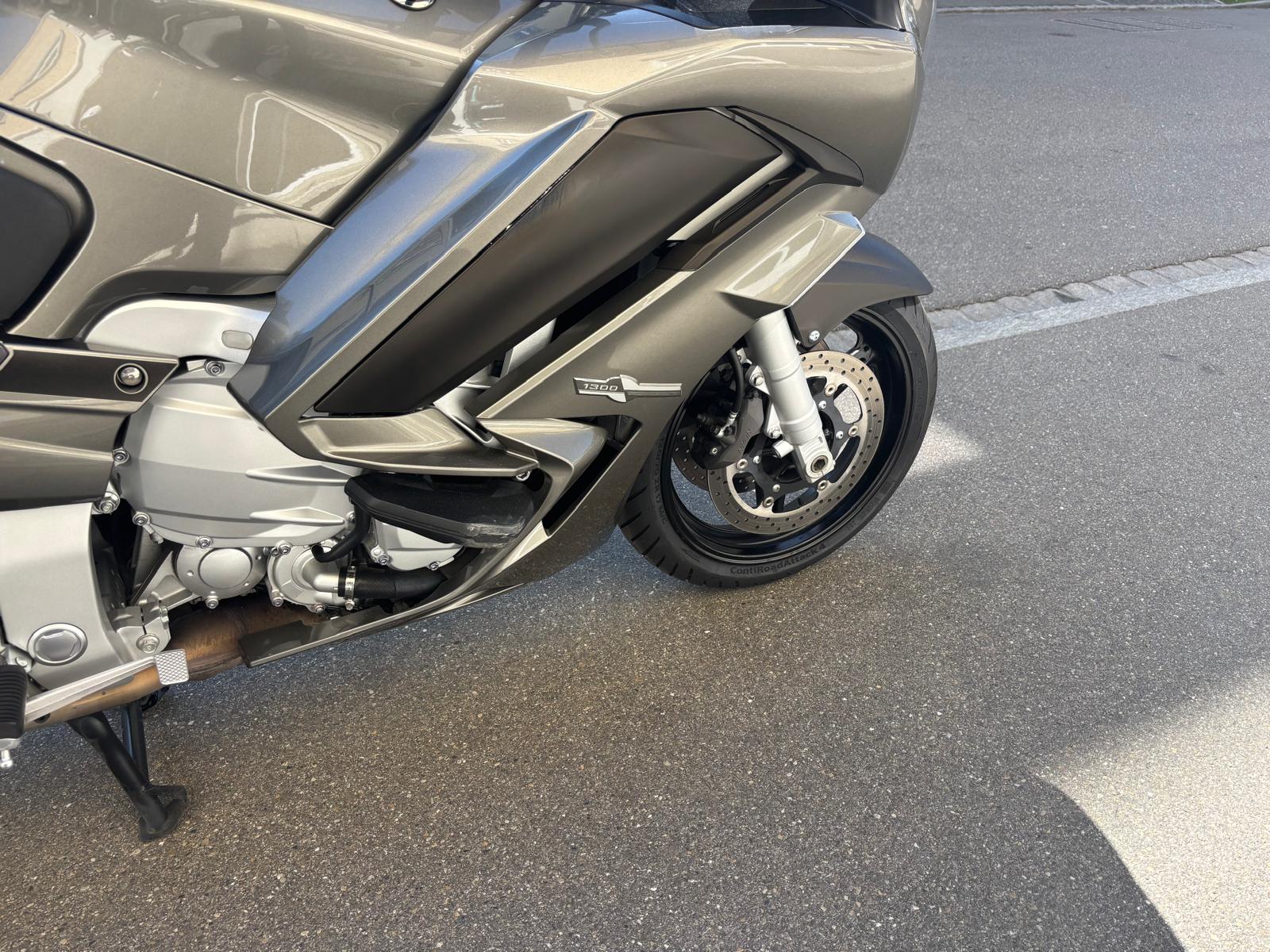 YAMAHA FJR 1300 ABS-image-7