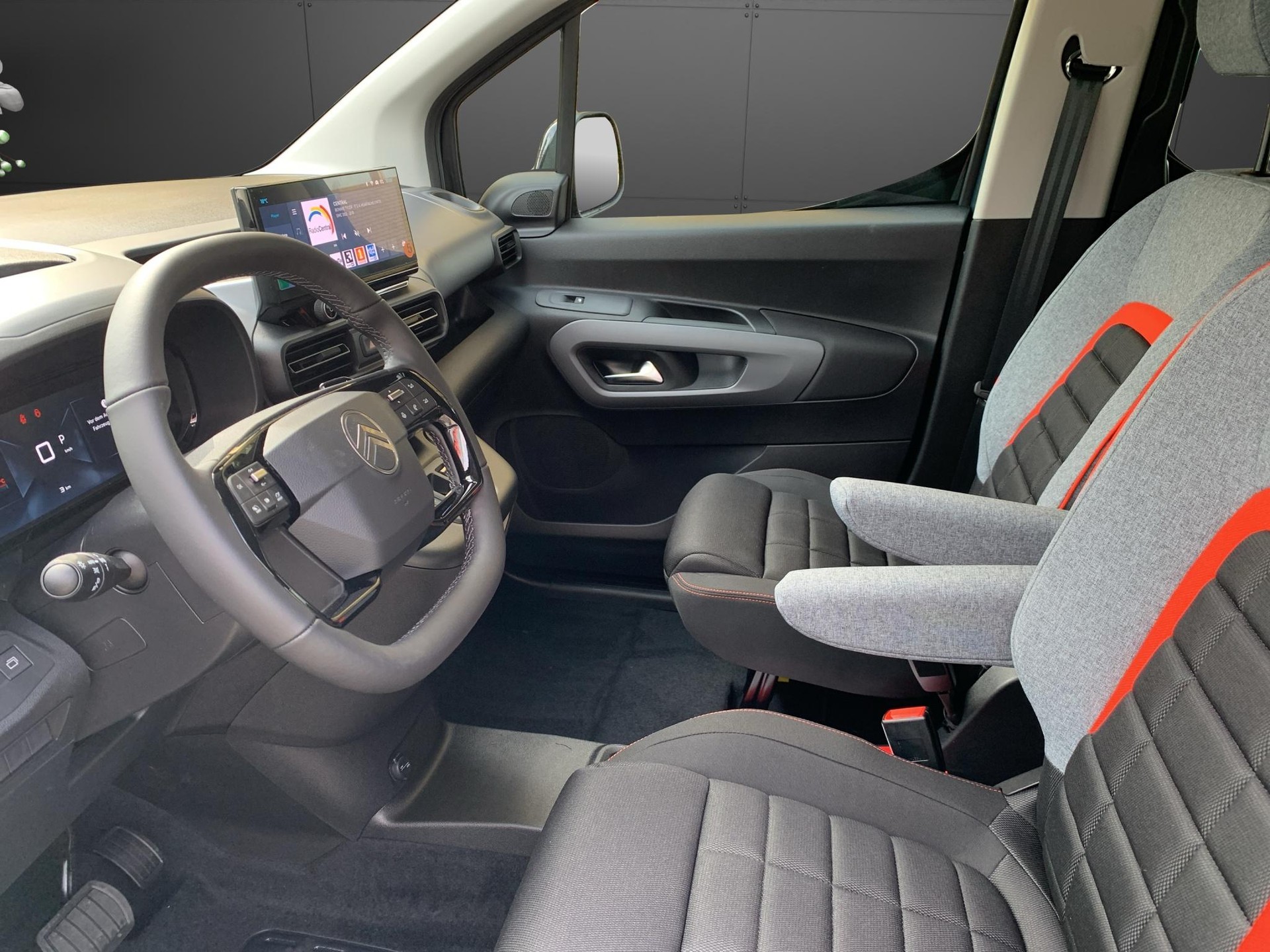 CITROEN Berlingo 1.5 BlueHDi 130 Max XTR-image-15
