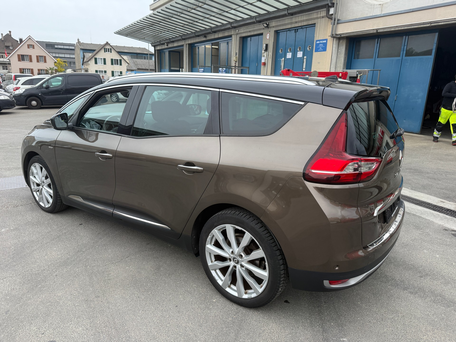 RENAULT Grand Scénic 1.2 16V Turbo Bose-image-3