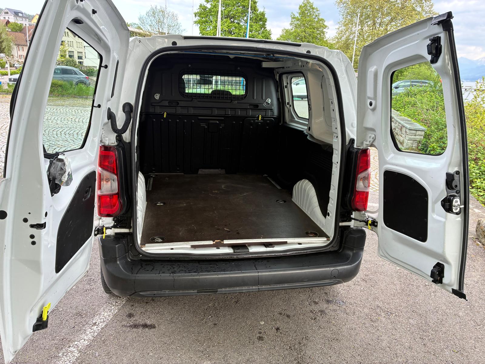 CITROEN Berlingo Van 1.5 Blue HDi 100 s/s Club 1000kg-image-12