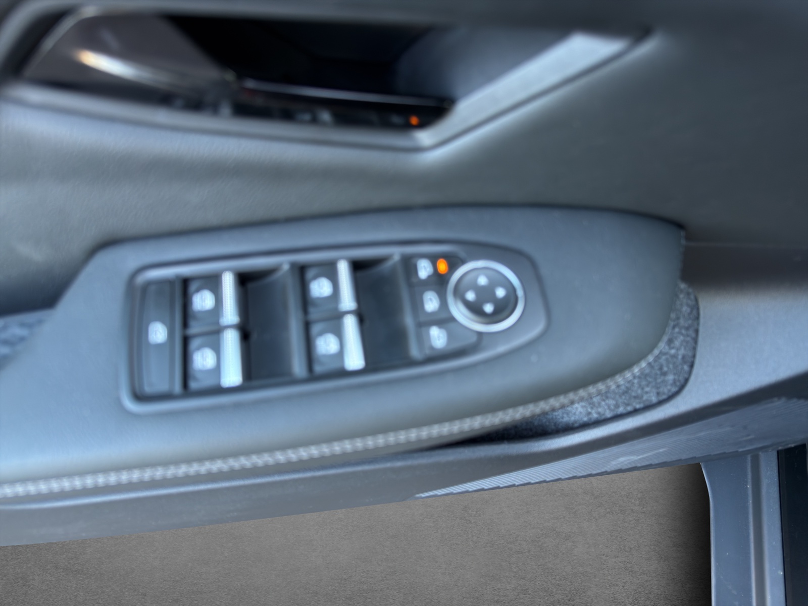MITSUBISHI Eclipse Cross Instyle-image-10