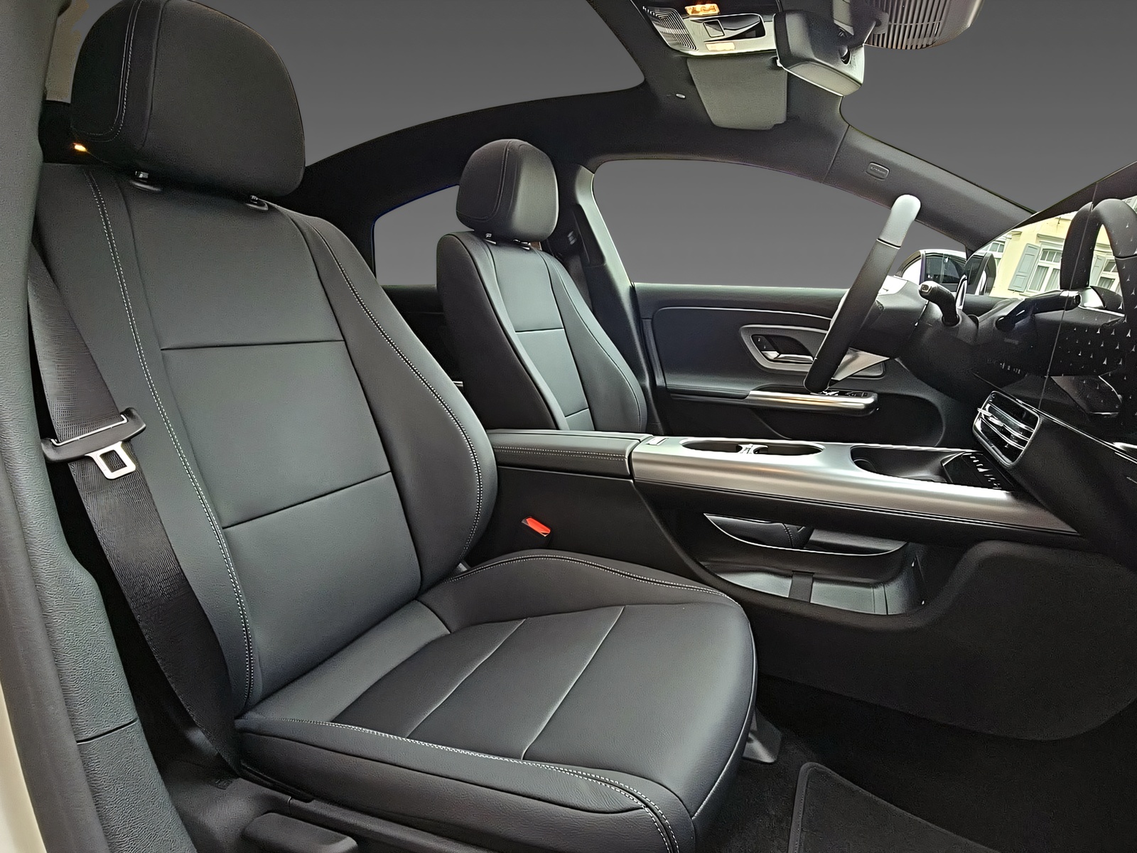 MERCEDES-BENZ CLA 220 4Matic-image-9