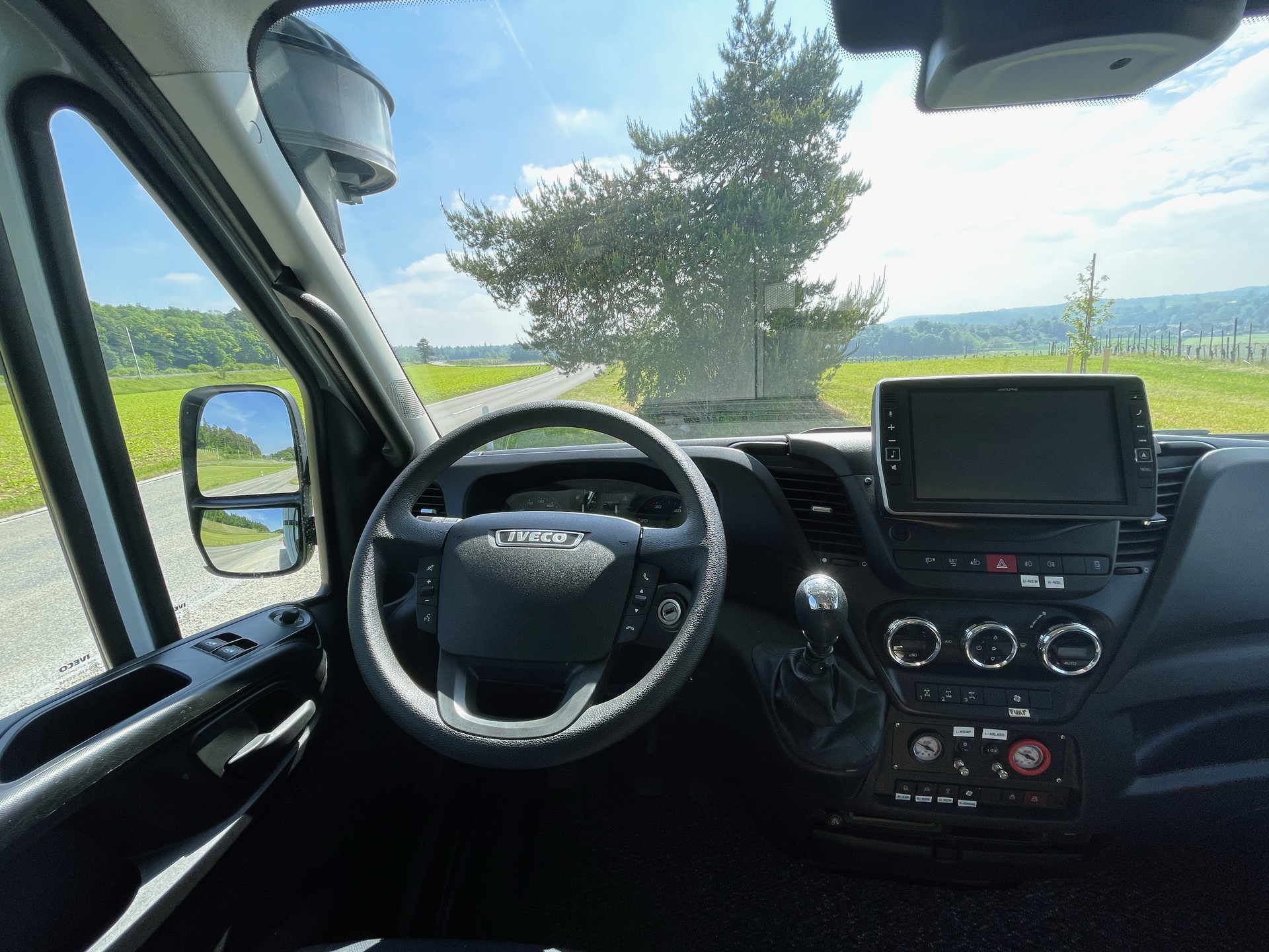 IVECO M-S Reisemobile 420G-image-10