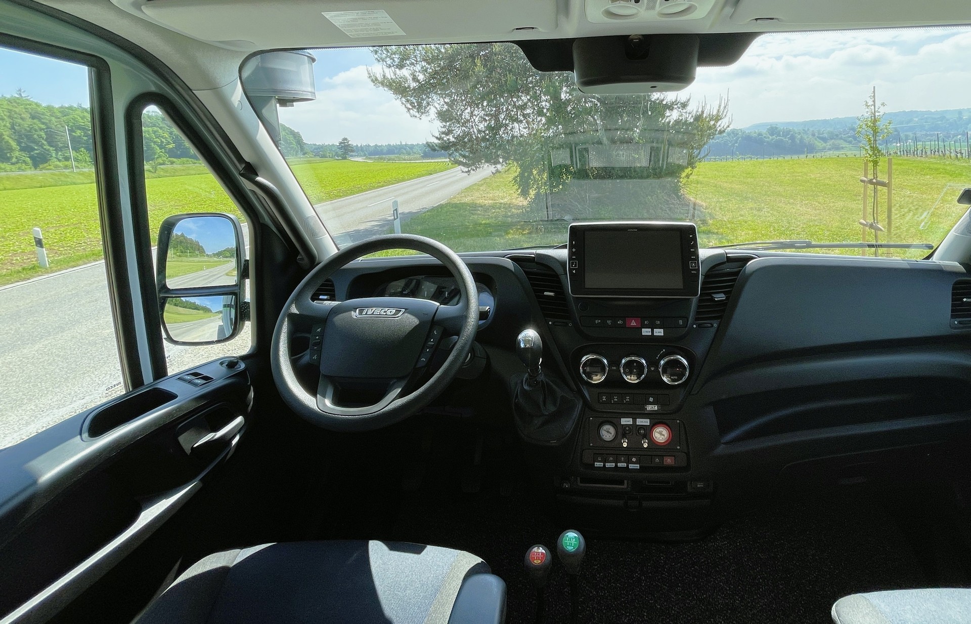 IVECO M-S Reisemobile 420G-image-9