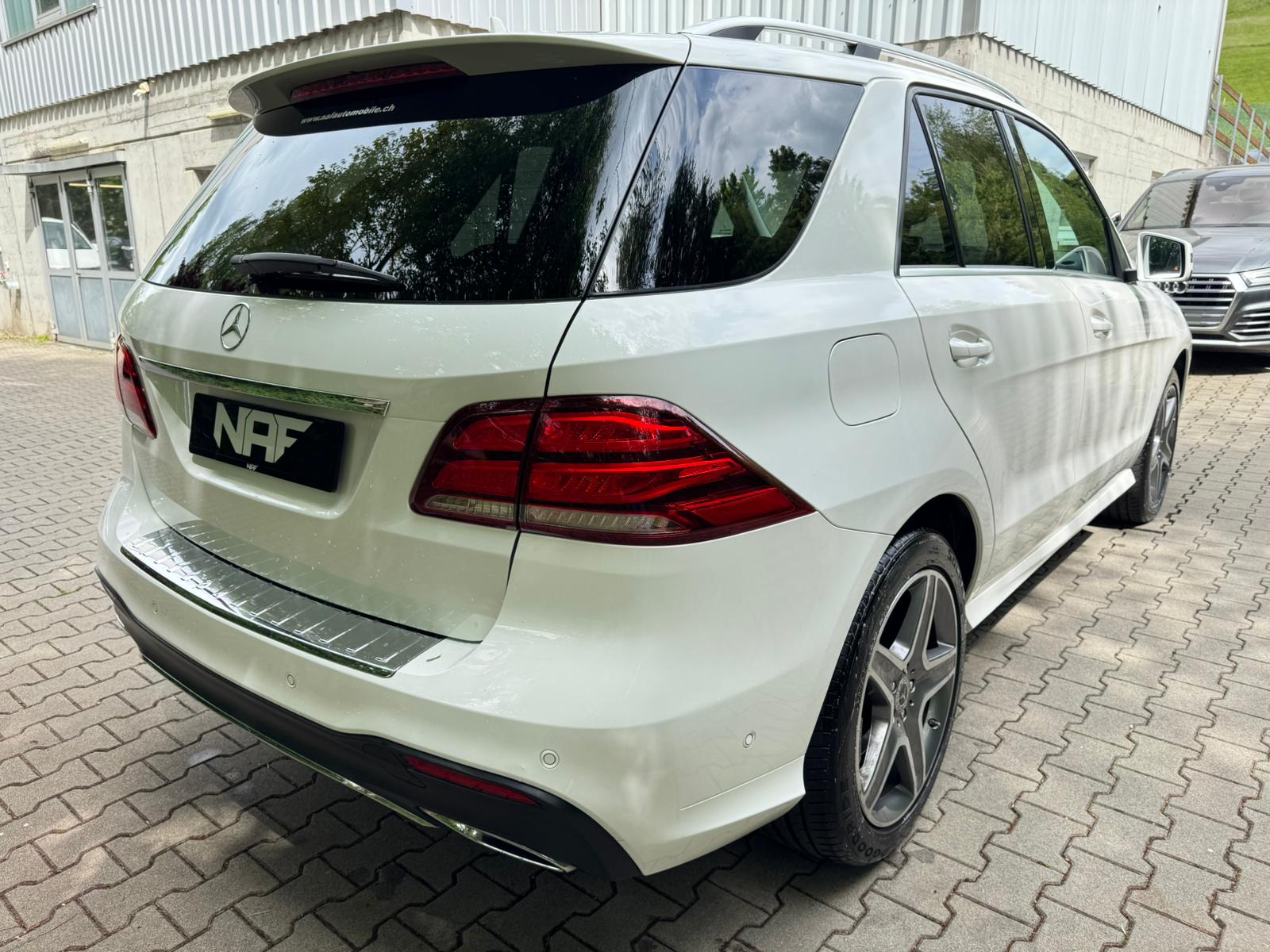 MERCEDES-BENZ GLE 250 d Executive 4Matic 9G-Tronic-image-4