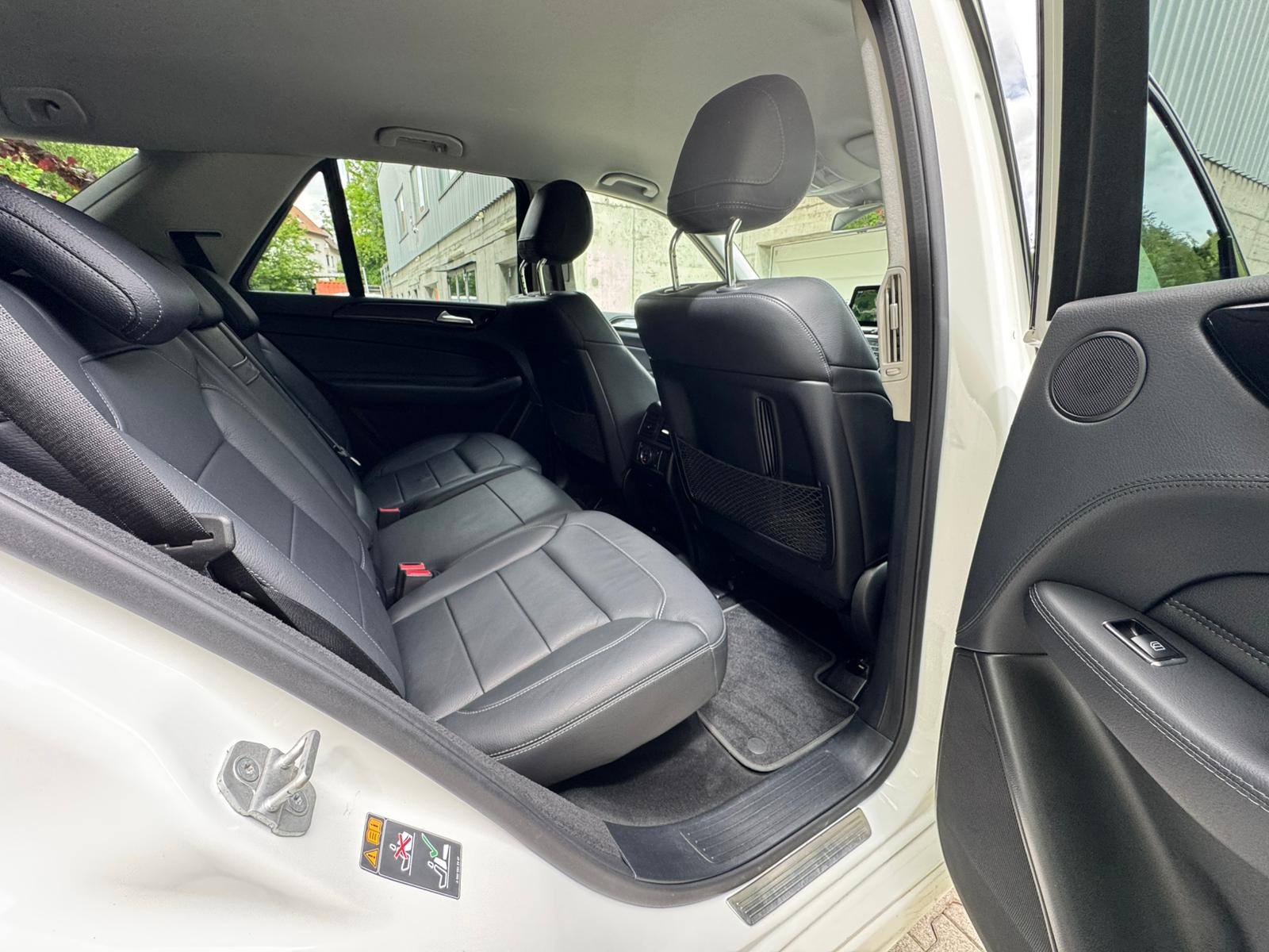 MERCEDES-BENZ GLE 250 d Executive 4Matic 9G-Tronic-image-15