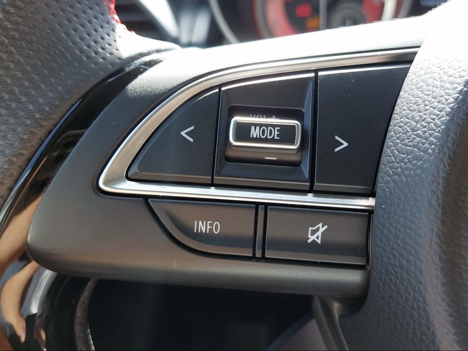 SUZUKI Swift 1.4 T Sport Compact Top Hybrid-image-13