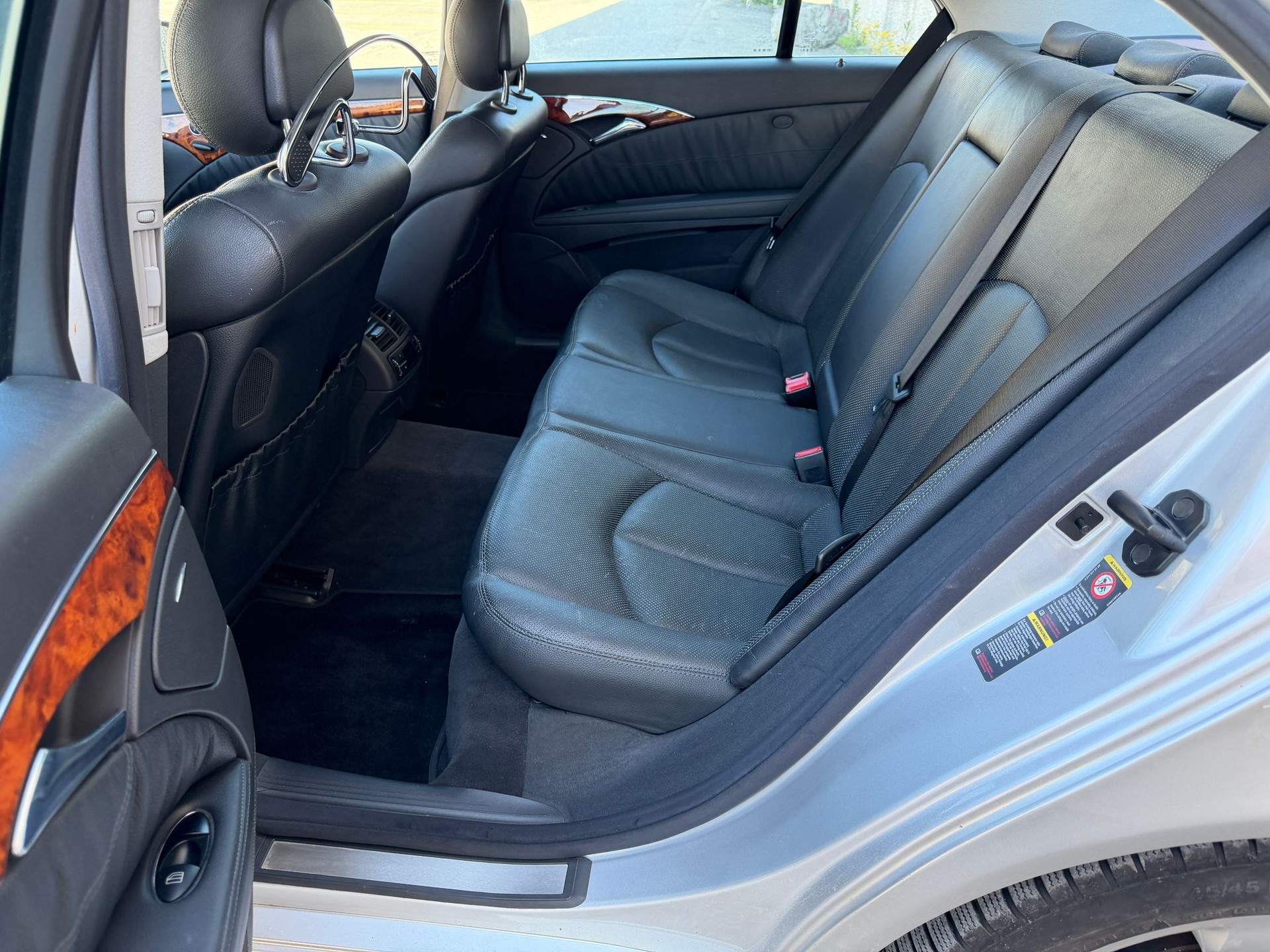 MERCEDES-BENZ E 500 Avantgarde 4Matic Automatic-image-11