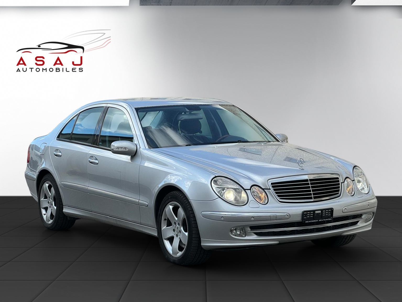 MERCEDES-BENZ E 500 Avantgarde 4Matic Automatic-image-0