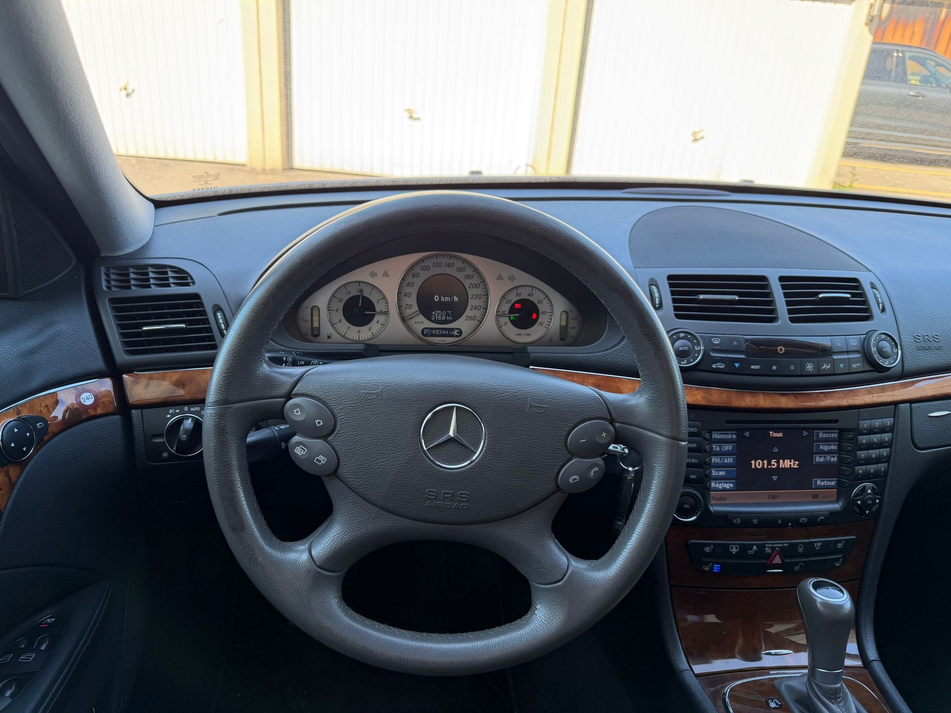 MERCEDES-BENZ E 500 Avantgarde 4Matic Automatic-image-7