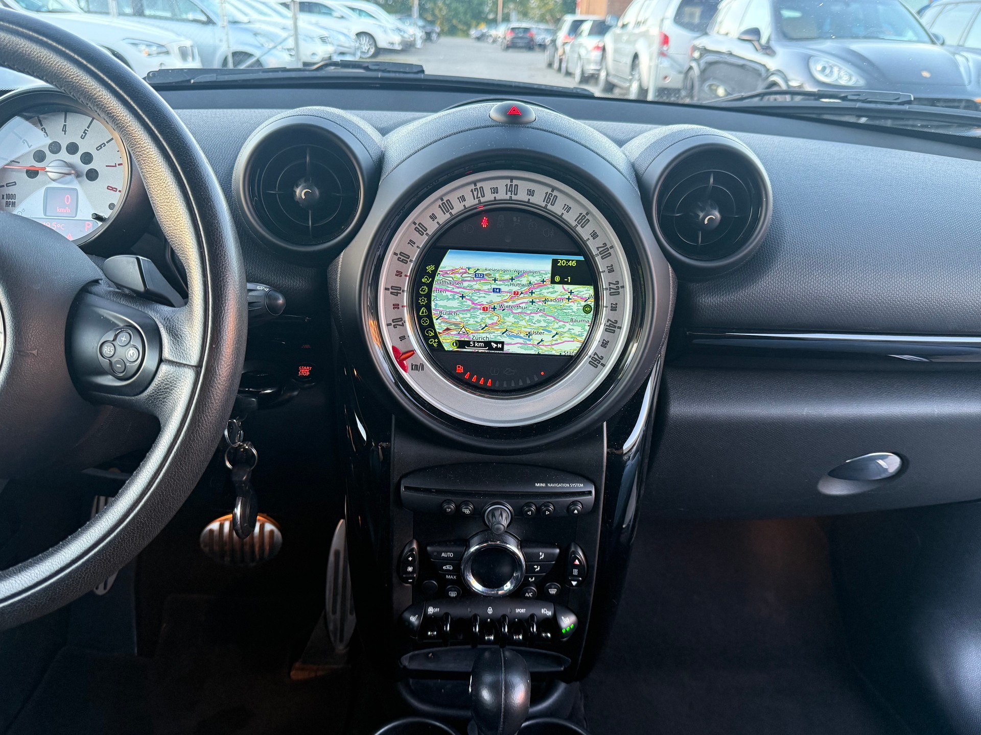 MINI Paceman Cooper S ALL4 Steptronic / Frisch ab MFK / 1 Jahr Garantie / harman/kardon / Navi / Leder / Xenon-image-9
