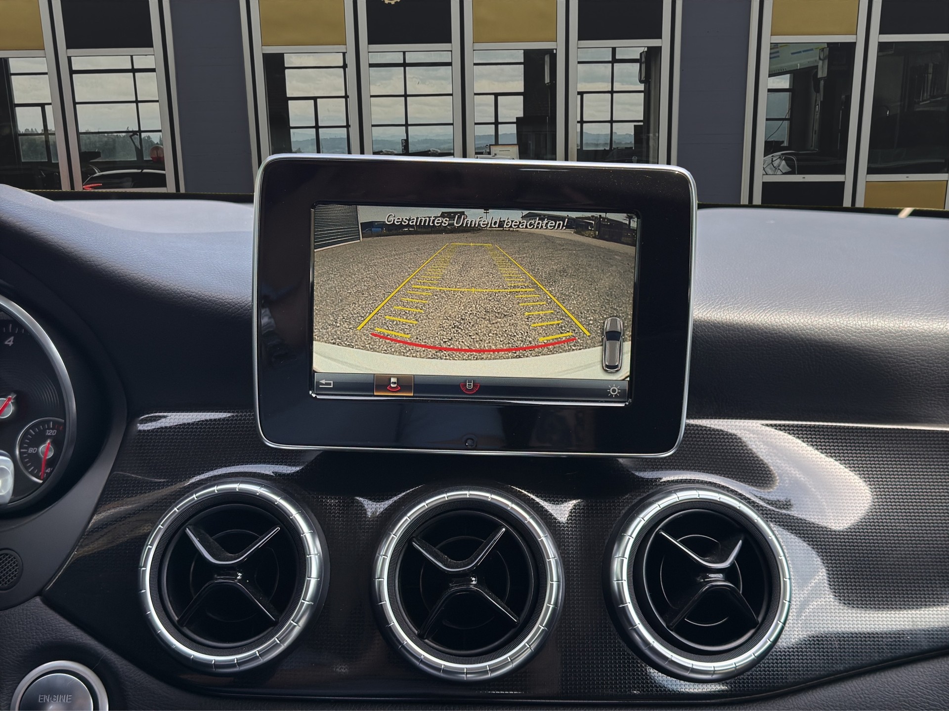 MERCEDES-BENZ CLA Shooting Br 200 d Swiss Star Edition 4M-image-15