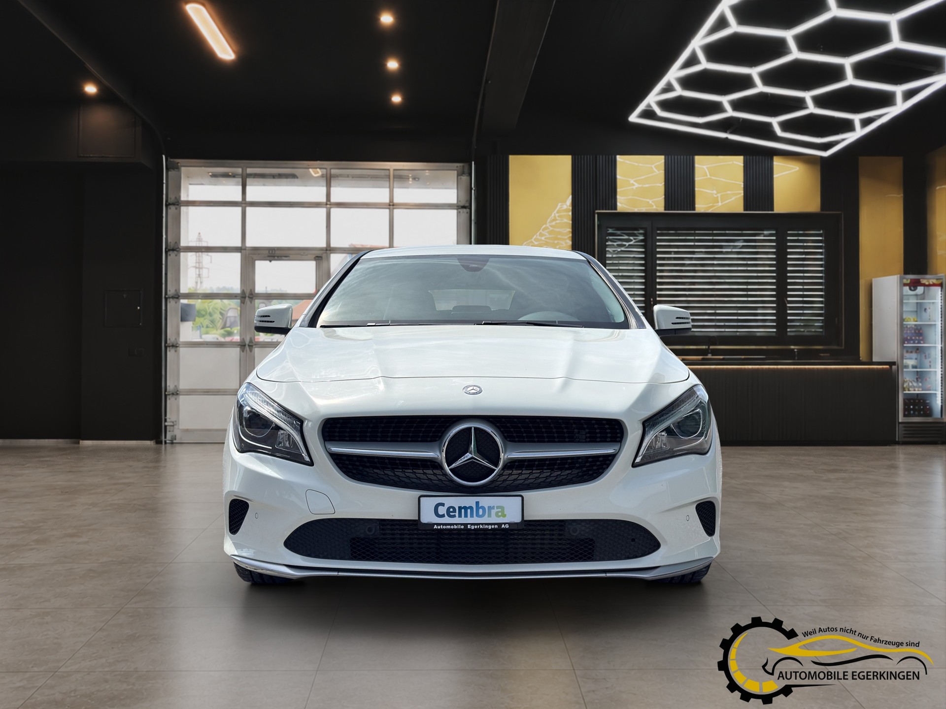 MERCEDES-BENZ CLA Shooting Br 200 d Swiss Star Edition 4M-image-1