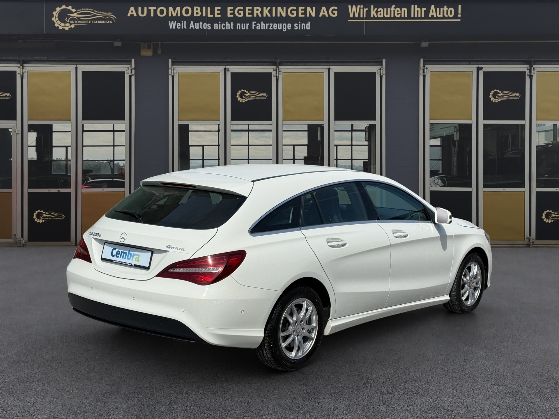 MERCEDES-BENZ CLA Shooting Br 200 d Swiss Star Edition 4M-image-4