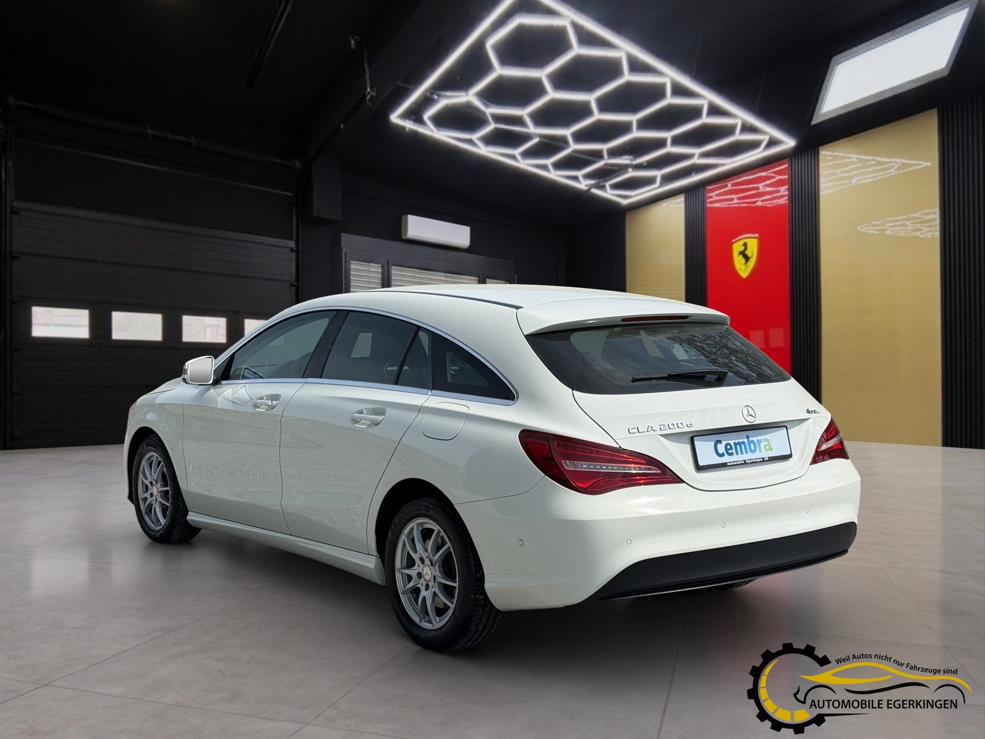 MERCEDES-BENZ CLA Shooting Br 200 d Swiss Star Edition 4M-image-6