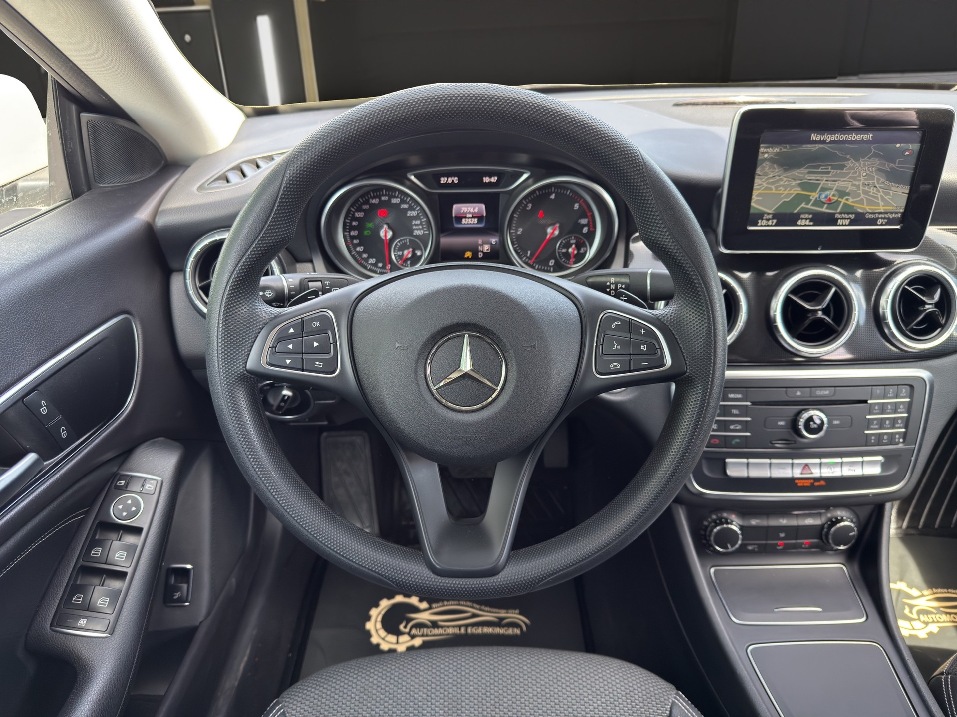 MERCEDES-BENZ CLA Shooting Br 200 d Swiss Star Edition 4M-image-11