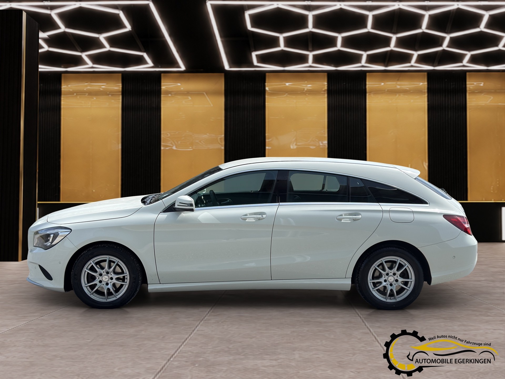 MERCEDES-BENZ CLA Shooting Br 200 d Swiss Star Edition 4M-image-7
