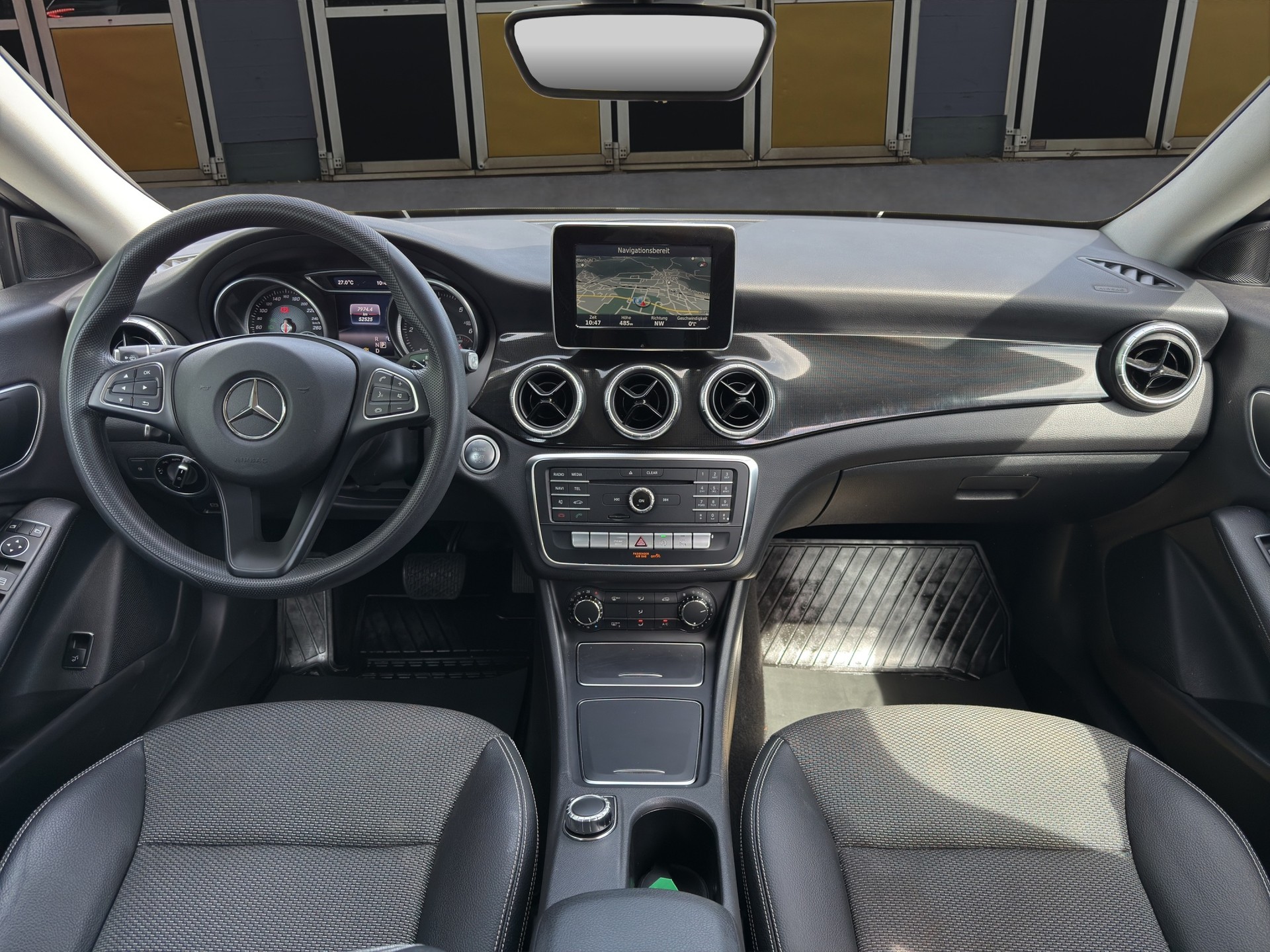 MERCEDES-BENZ CLA Shooting Br 200 d Swiss Star Edition 4M-image-10