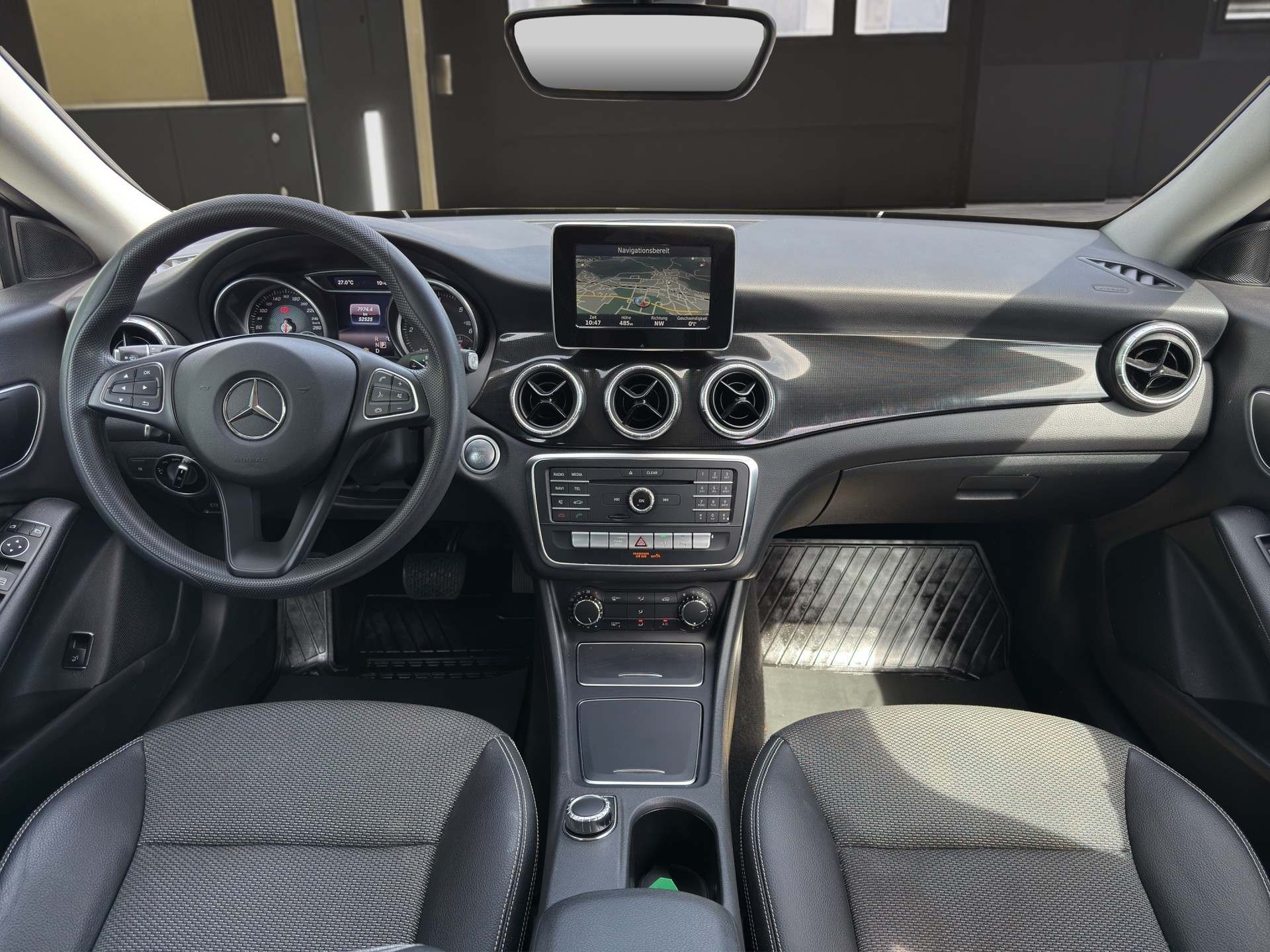 MERCEDES-BENZ CLA Shooting Br 200 d Swiss Star Edition 4M-image-10