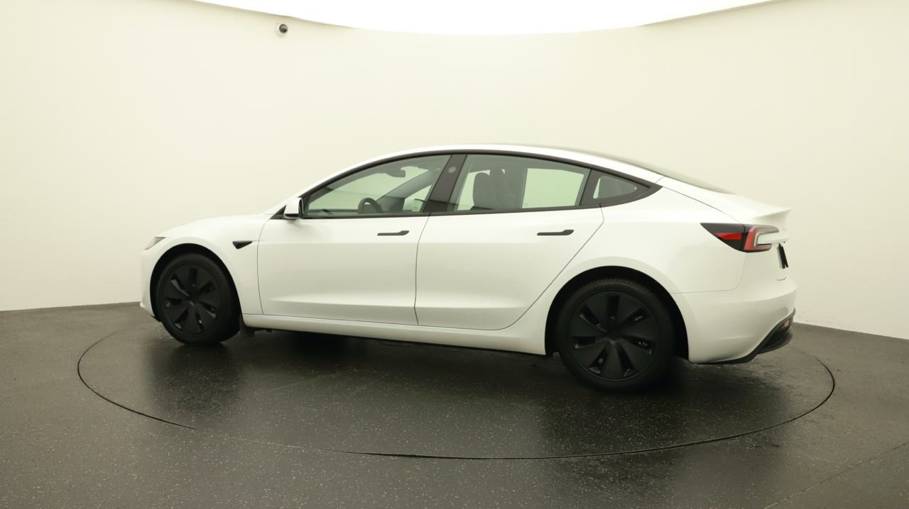 TESLA Model 3 Long Range Dual Motor AWD-image-2