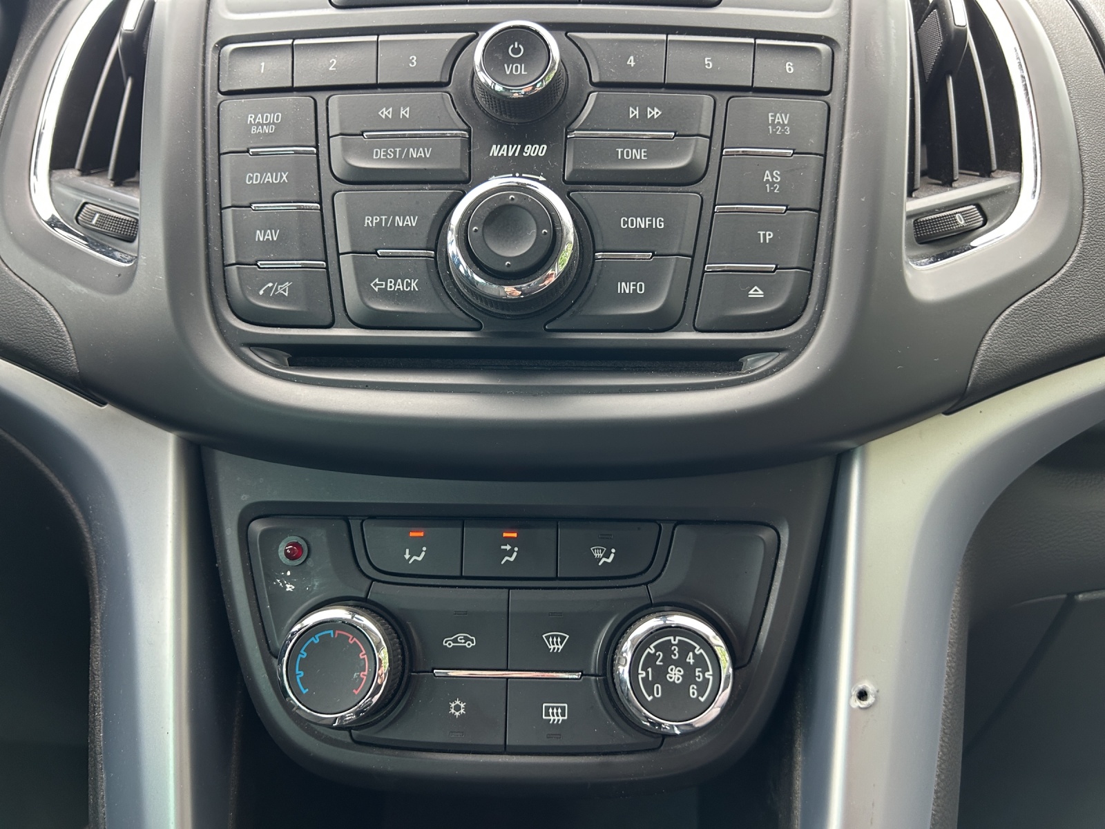 OPEL Zafira Tourer 2.0 CDTi Cosmo Automatic-image-12