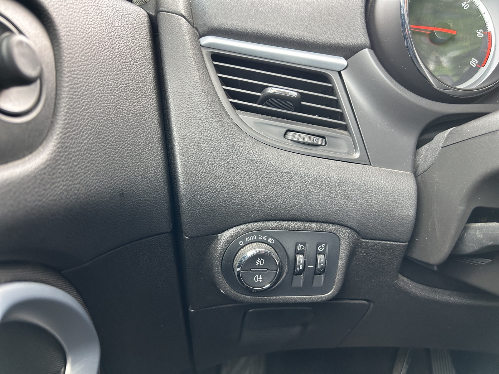 OPEL Zafira Tourer 2.0 CDTi Cosmo Automatic-image-13