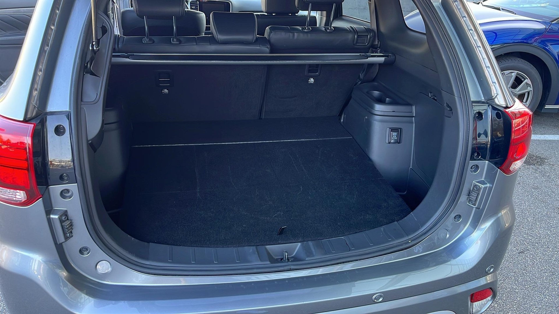 MITSUBISHI 2.4 PHEV Diamond-image-4