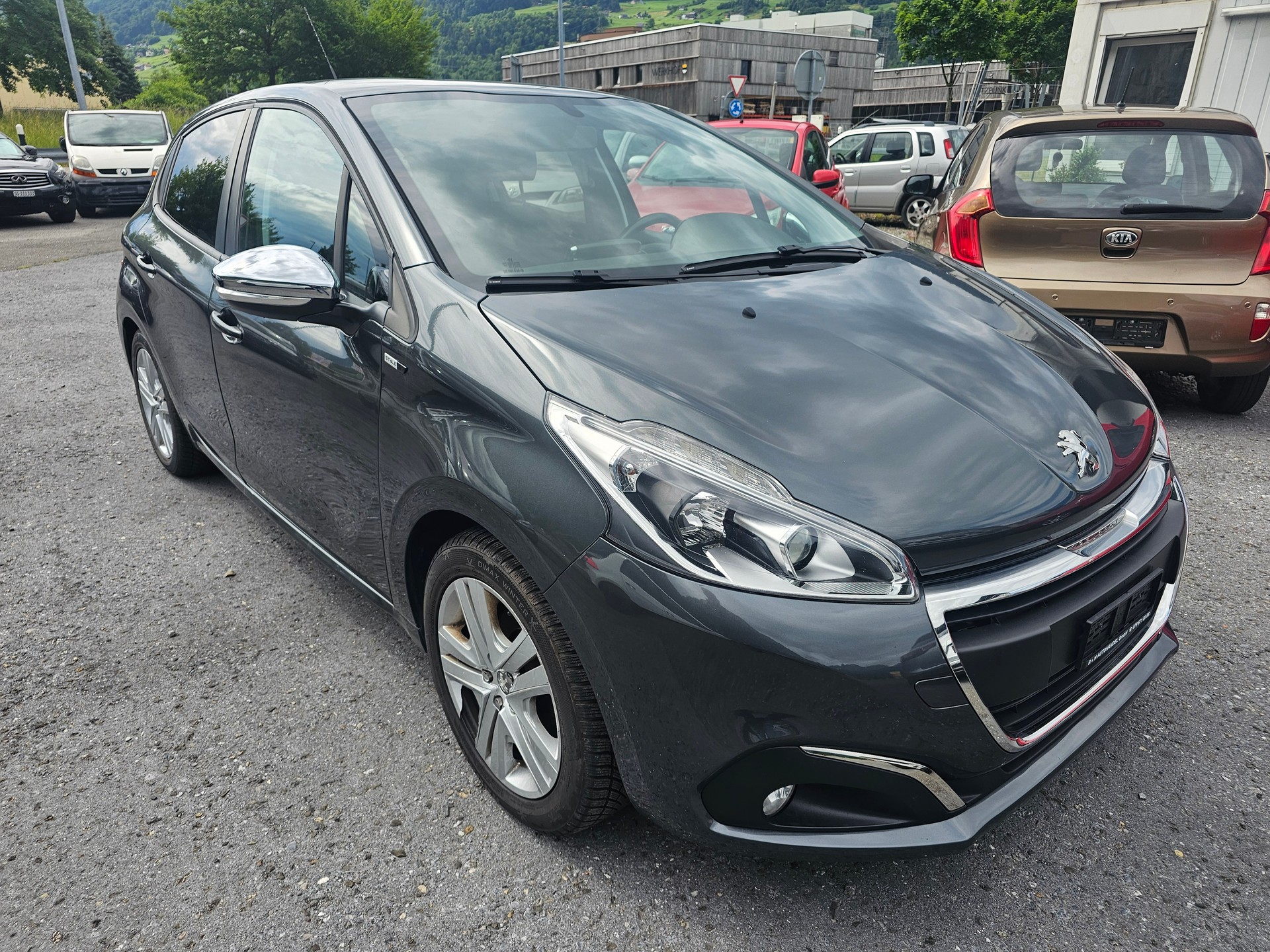 PEUGEOT 208 1.2 PureTech Access-image-1