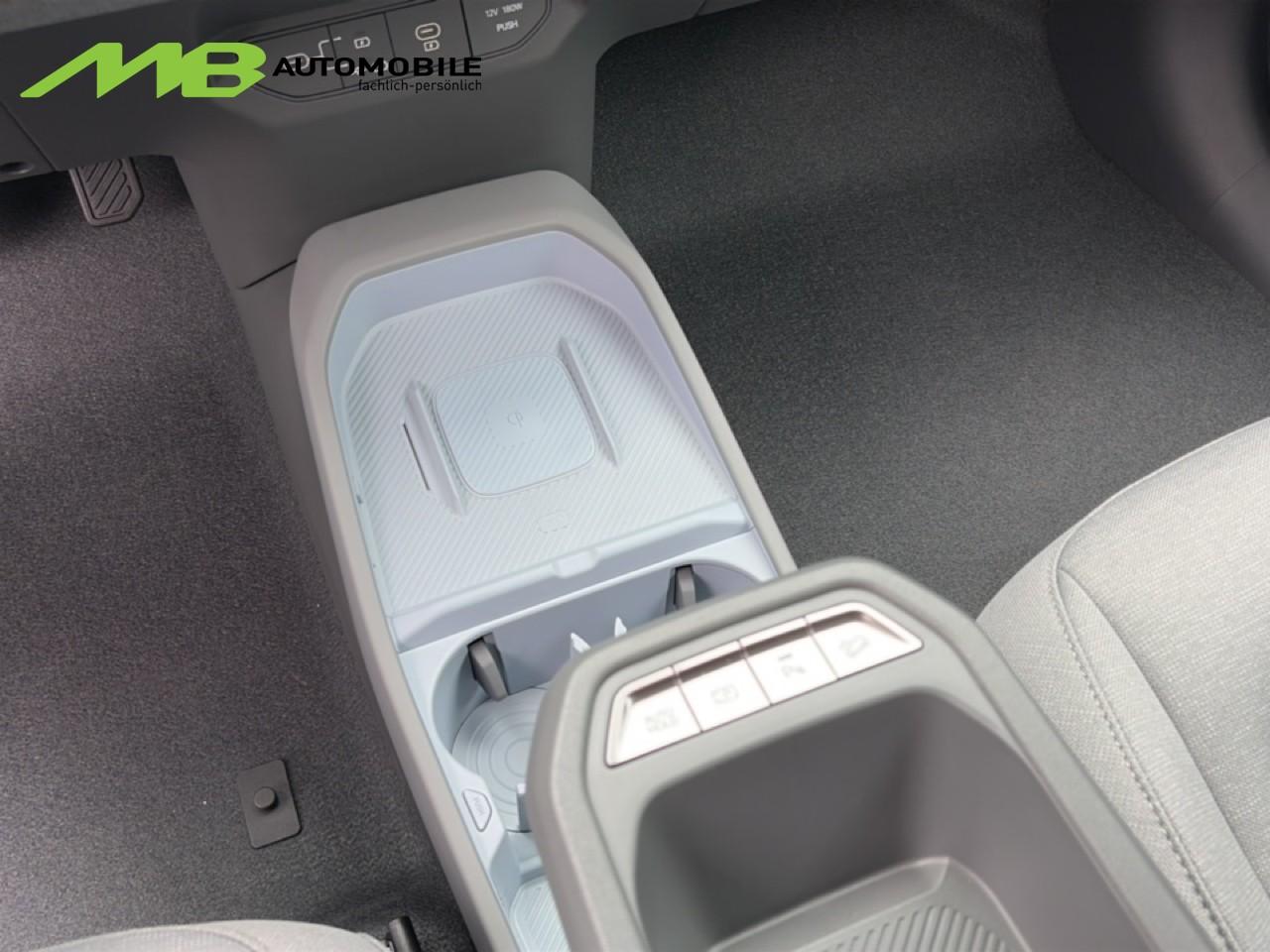 KIA EV3 81 kWh Earth-image-12