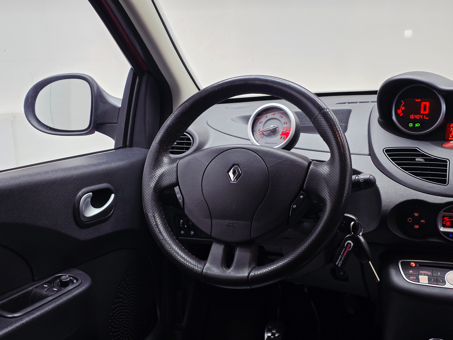 RENAULT Twingo 1.6 16V RS (Sport)*FRISCH MFK UND SERVICE*NEUE SOMMERREIFEN*8 FACH RÄDER*-image-11