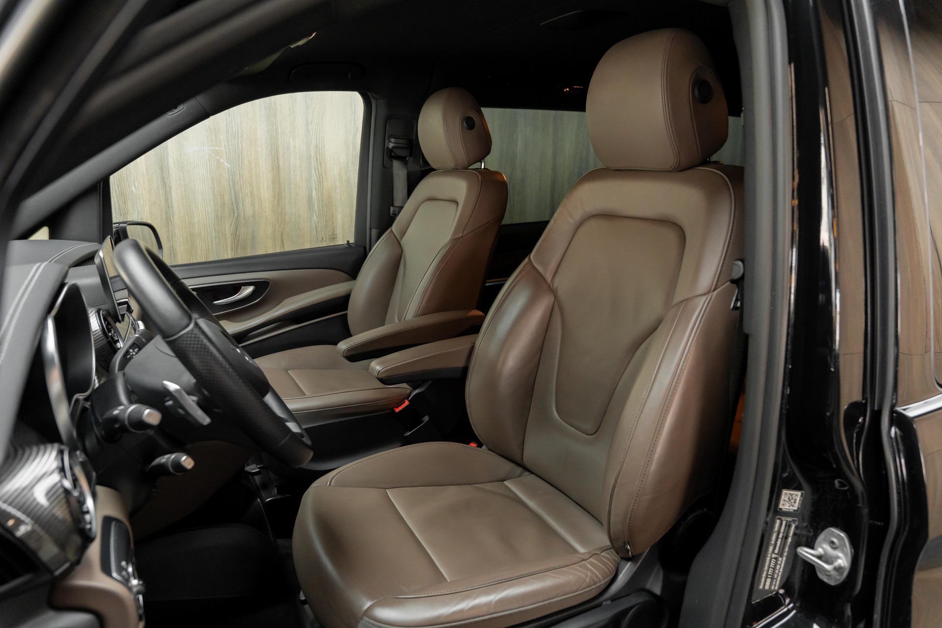 MERCEDES-BENZ V 250 d extralang Avantgarde 4Matic 9G-Tronic-image-5