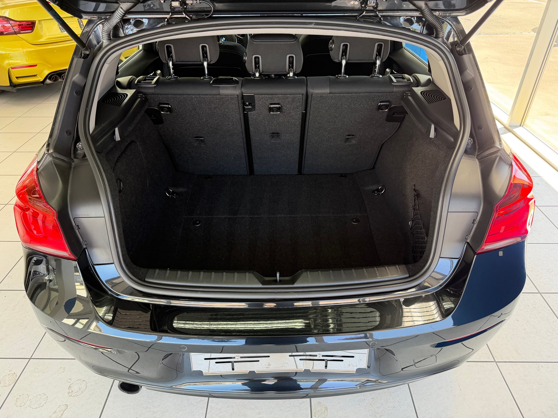 BMW 118i Steptronic-image-9