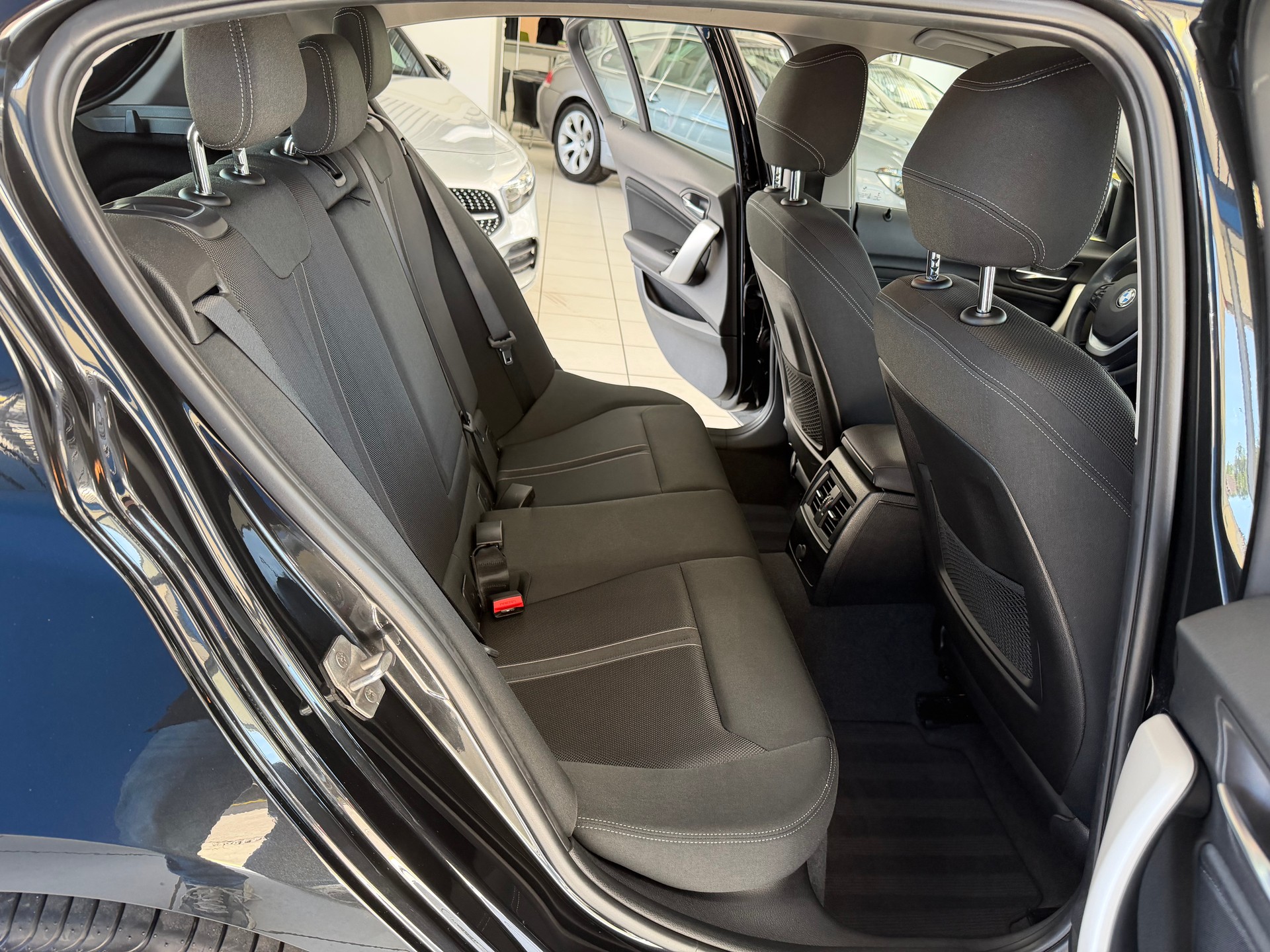BMW 118i Steptronic-image-17