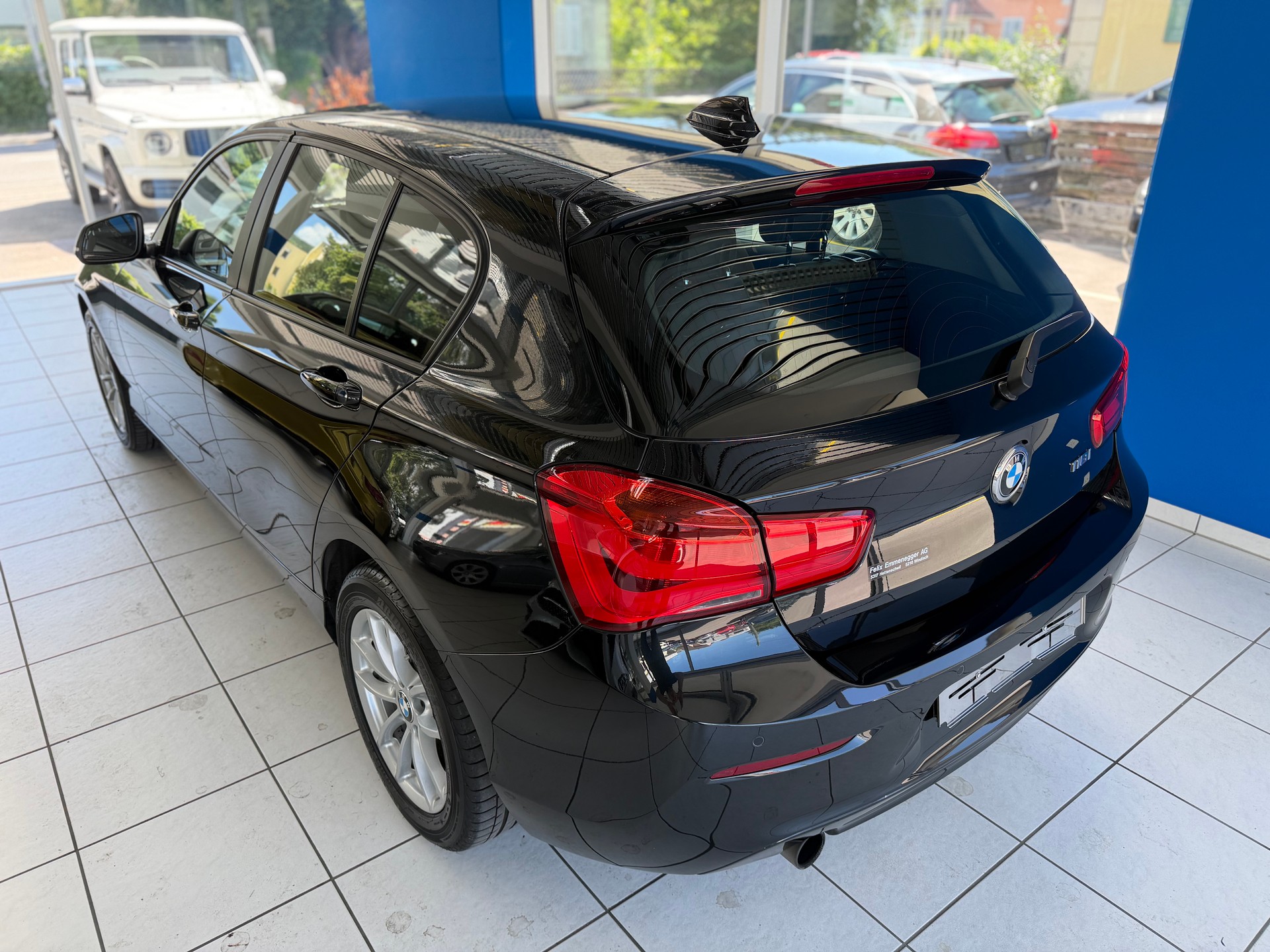BMW 118i Steptronic-image-6