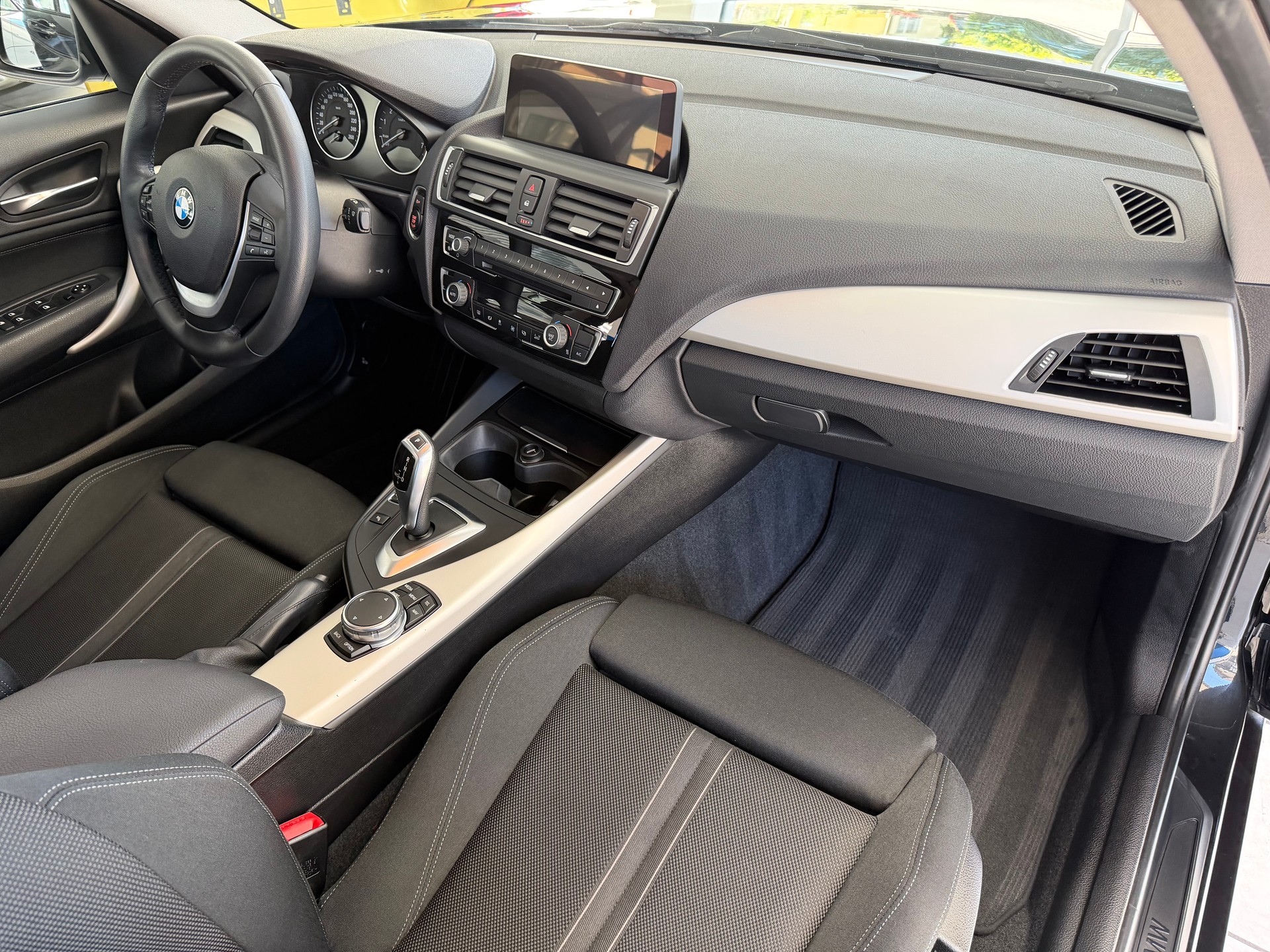 BMW 118i Steptronic-image-14