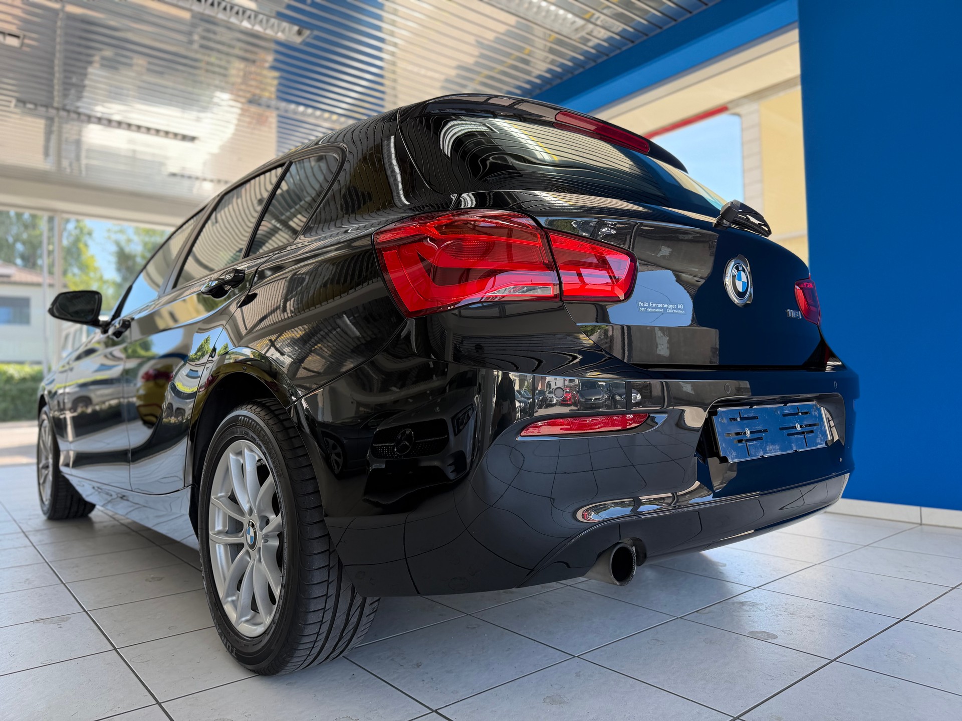 BMW 118i Steptronic-image-7
