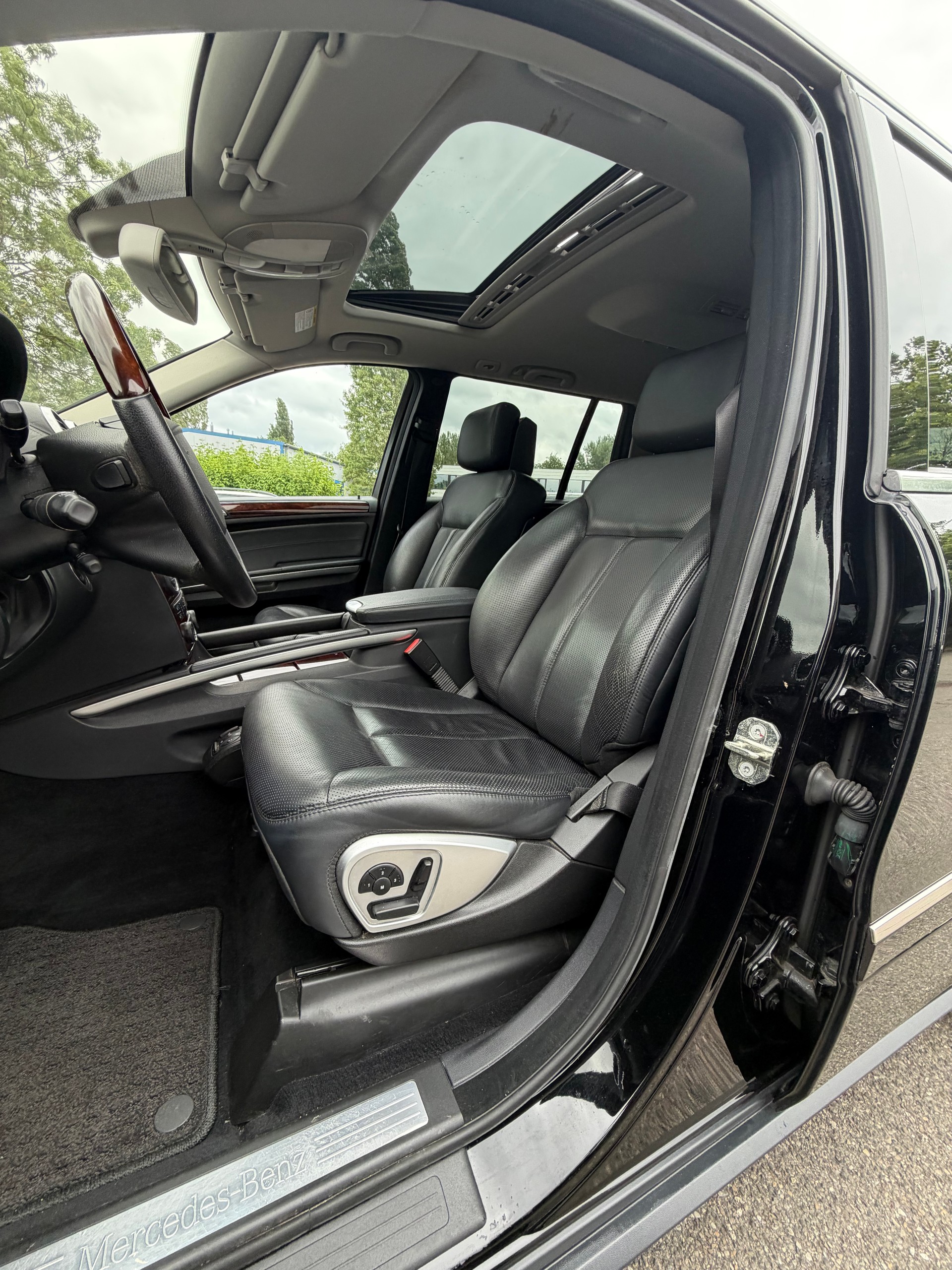 MERCEDES-BENZ GL 500 4Matic 7G-Tronic-image-11
