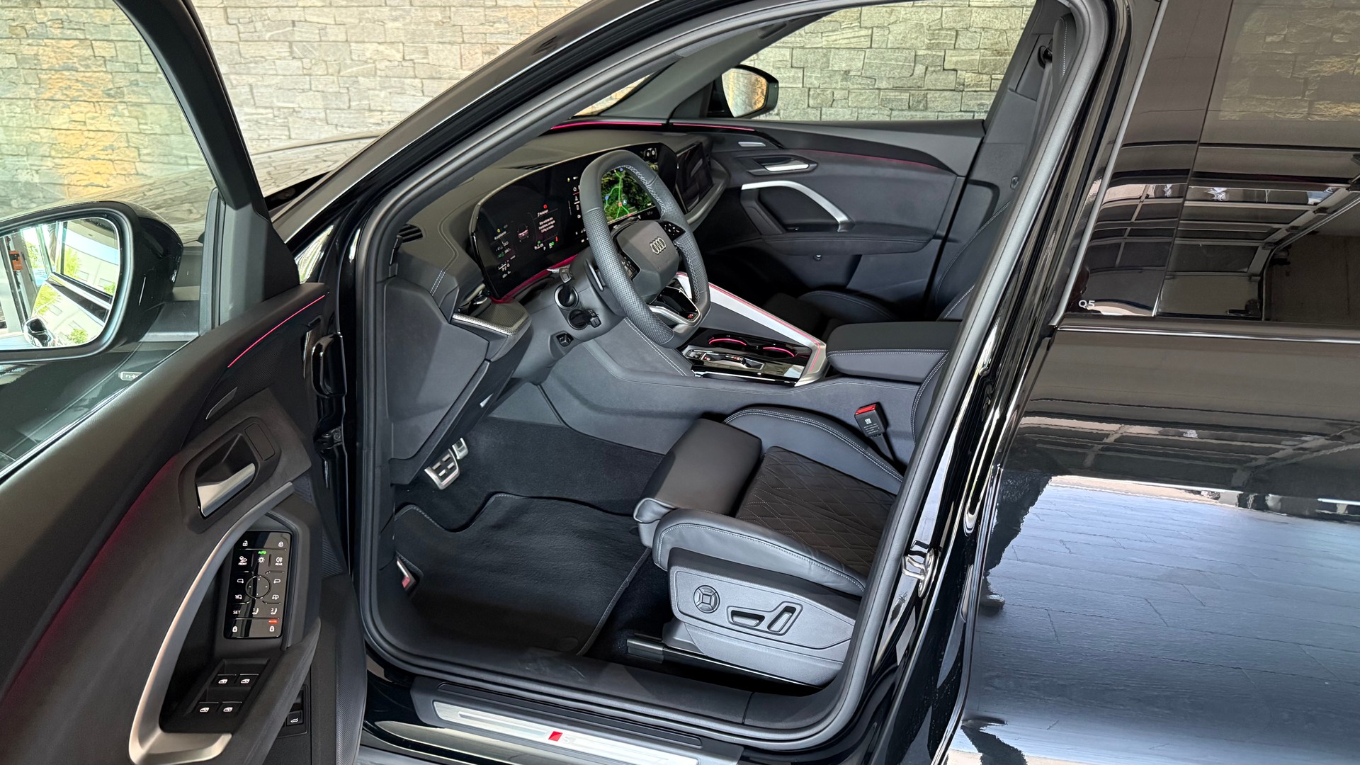 AUDI Q5 e-hybrid quattro 270 kW 367PS S-tronic S-Line Schweizer-Fahrzeug-image-14