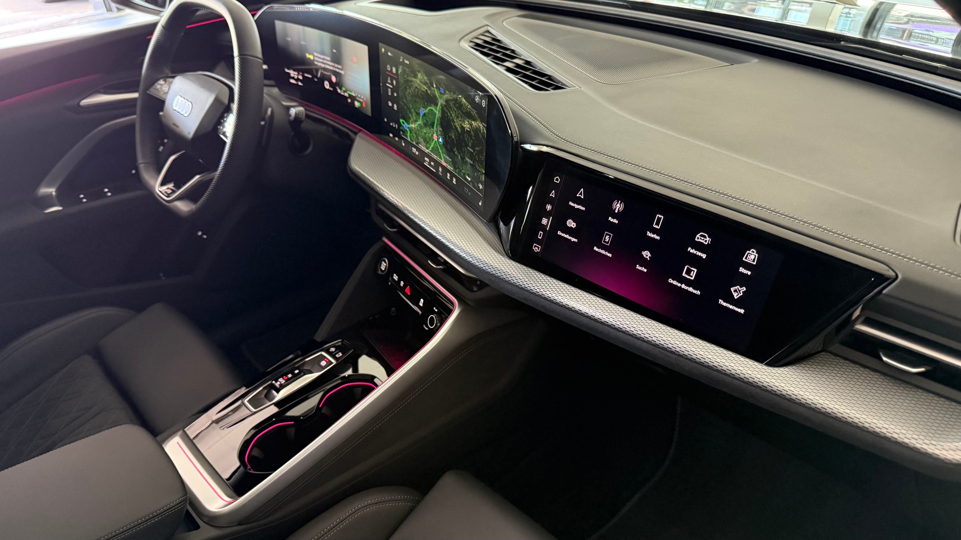 AUDI Q5 e-hybrid quattro 270 kW 367PS S-tronic S-Line Schweizer-Fahrzeug-image-17