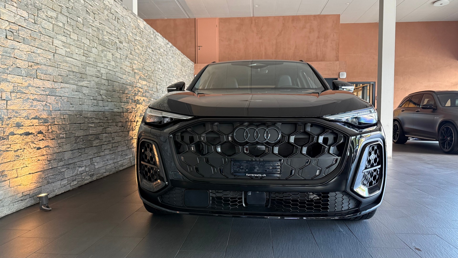 AUDI Q5 e-hybrid quattro 270 kW 367PS S-tronic S-Line Schweizer-Fahrzeug-image-4