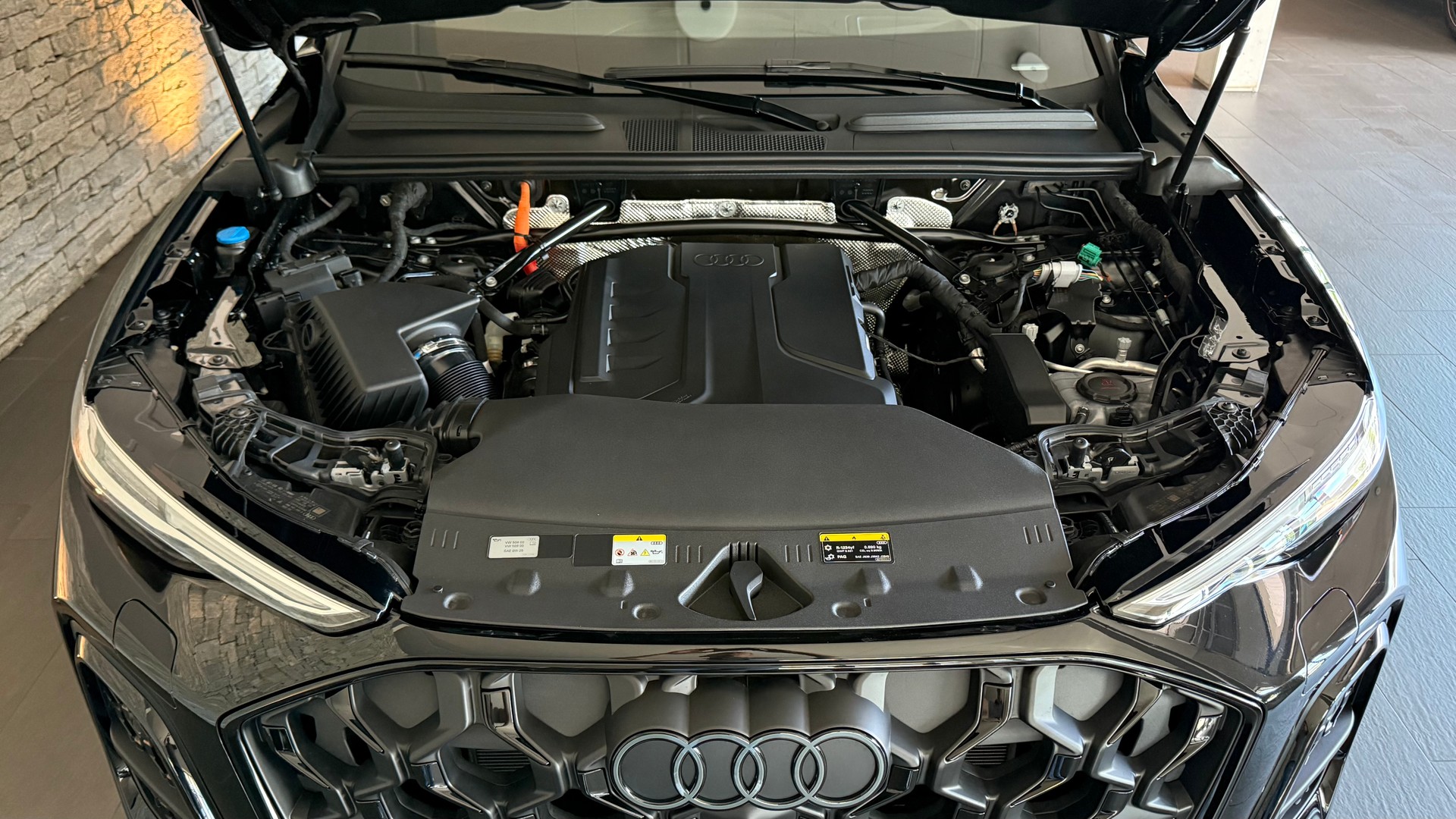 AUDI Q5 e-hybrid quattro 270 kW 367PS S-tronic S-Line Schweizer-Fahrzeug-image-27