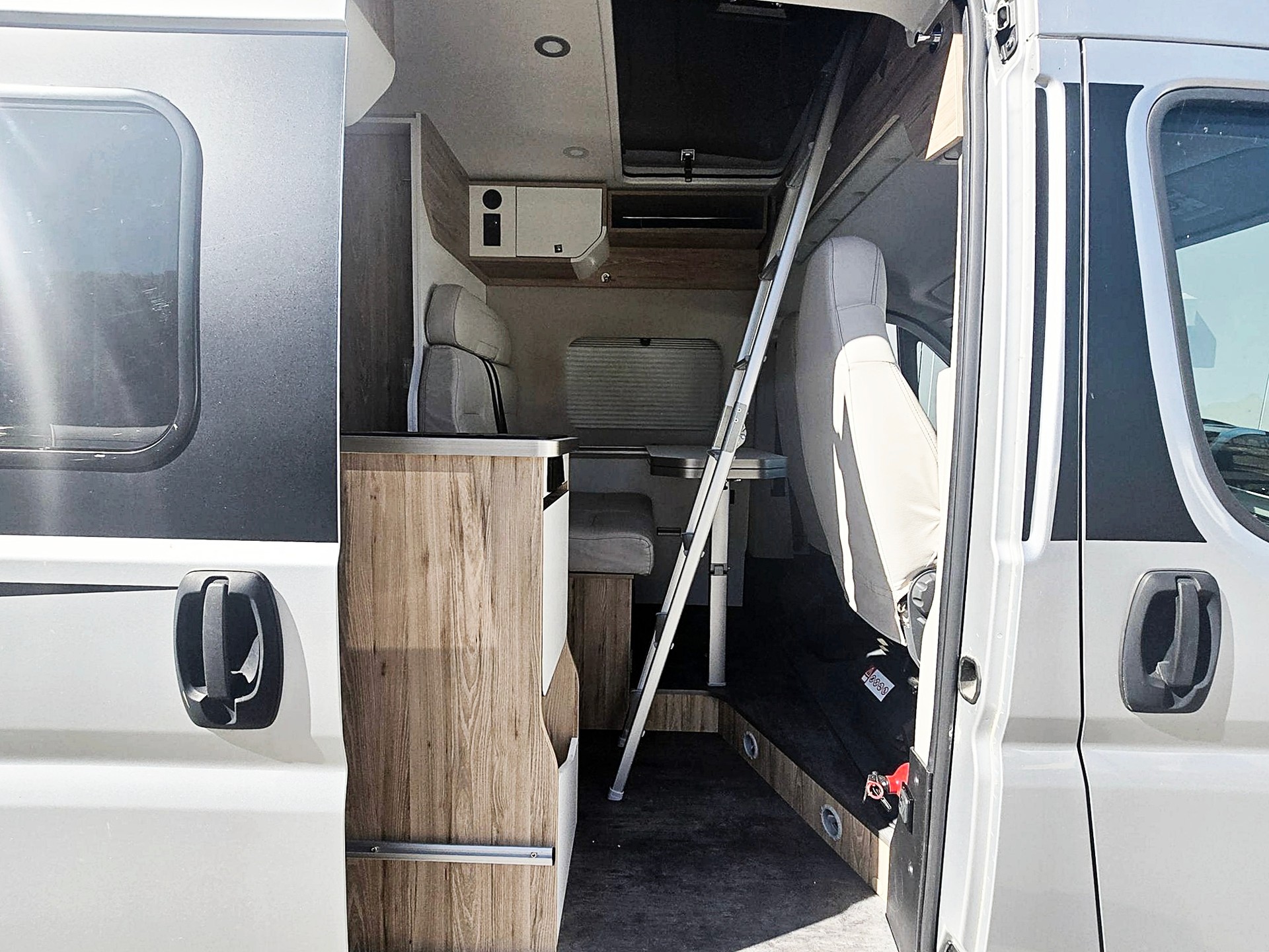 PILOTE V 630 J 2,3 DIESEL HUBDACH FIAT DUCATO MJ 140-image-11
