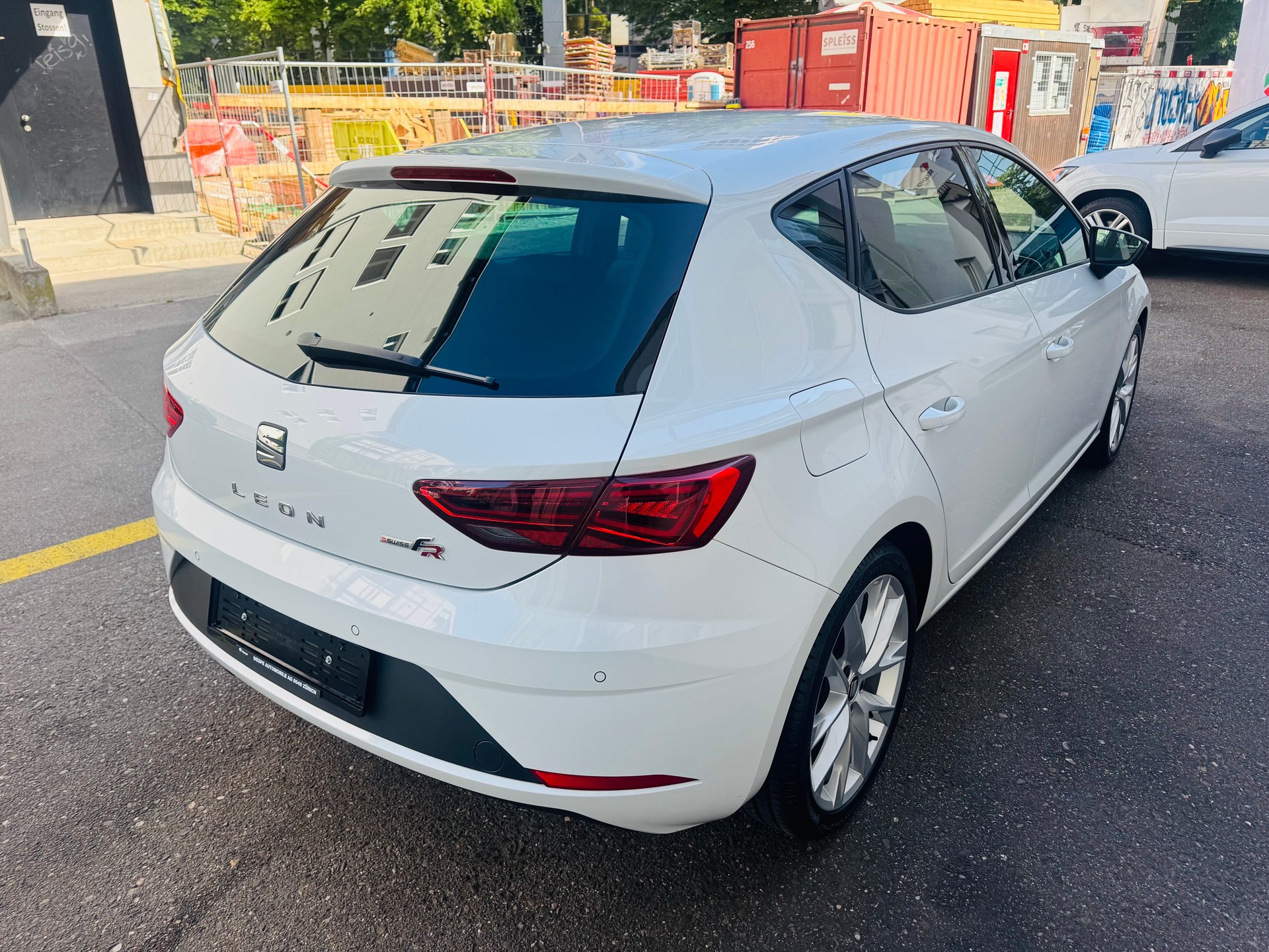 SEAT Leon 1.5 TSI EVO SWISS FR DSG-image-5
