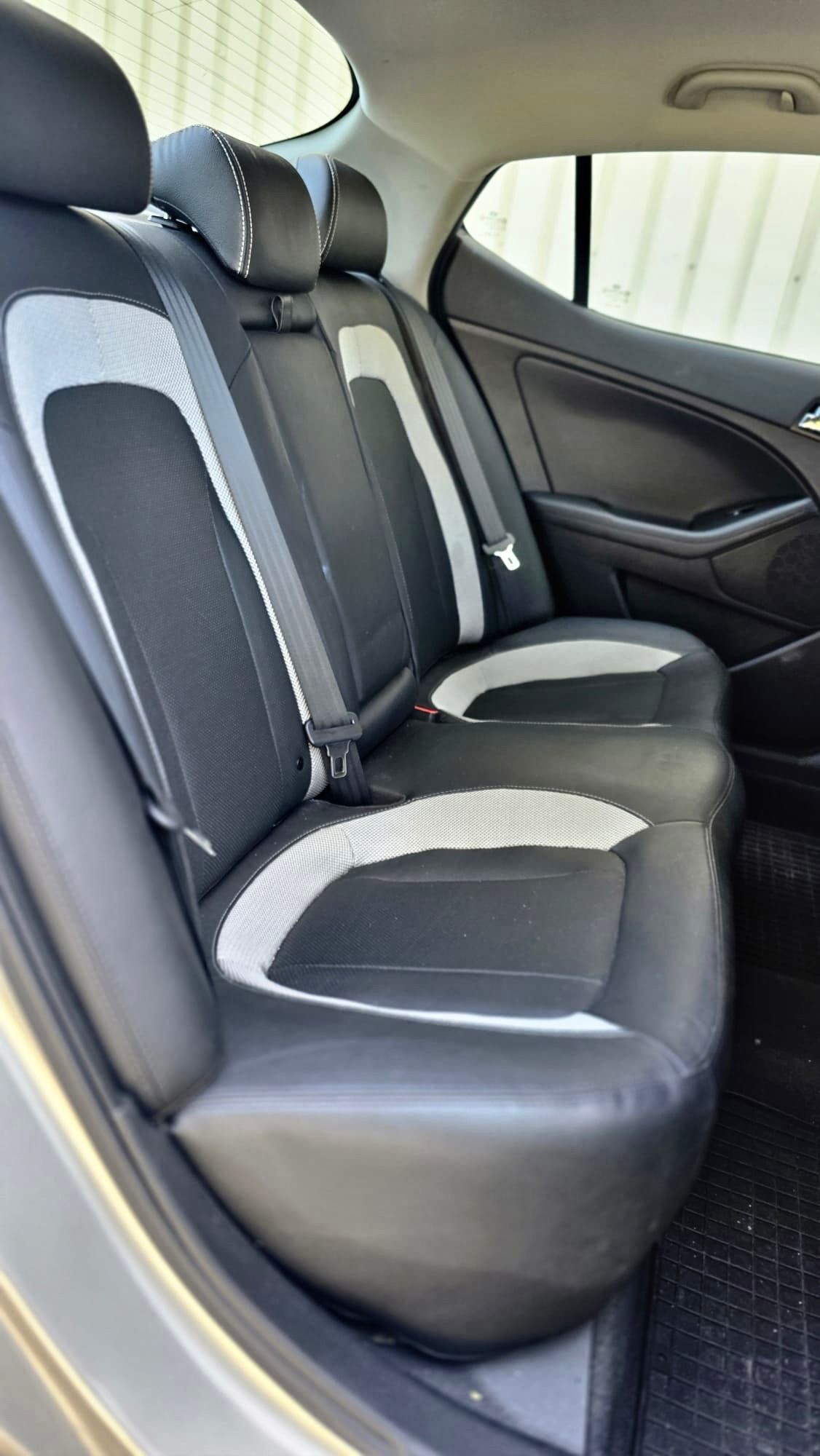 KIA Optima 1.7 CRDi Style Automatic-image-6